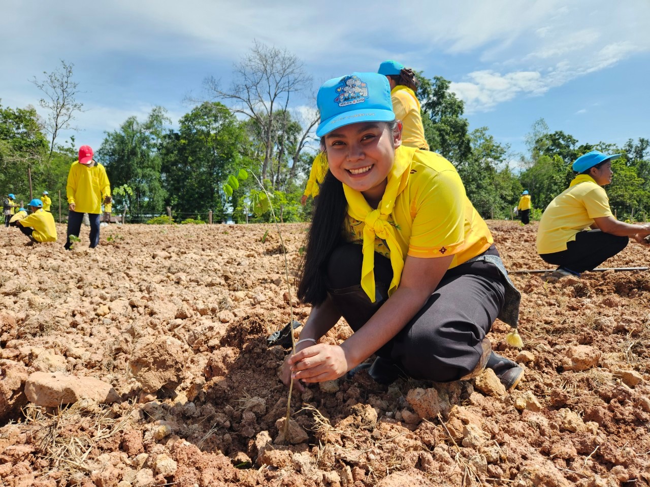 พช.ขอนแก่น : อำเภอหนองสองห้อง จัดกิจกรรมเฉลิมพระเกียรติพระบาทสมเด็จพระปรเมนทรรามาธิบดีศรีสินทรมหาวชิราลงกรณ พระวชิรเกล้าเจ้าอยู่หัว เนื่องในโอกาสวันเฉลิมพระชนมพรรษา 28 กรกฎาคม 2566 ณ ศูนย์ผู้นำจิตอาสาพัฒนาชุมชนตำบลโนนธาตุ