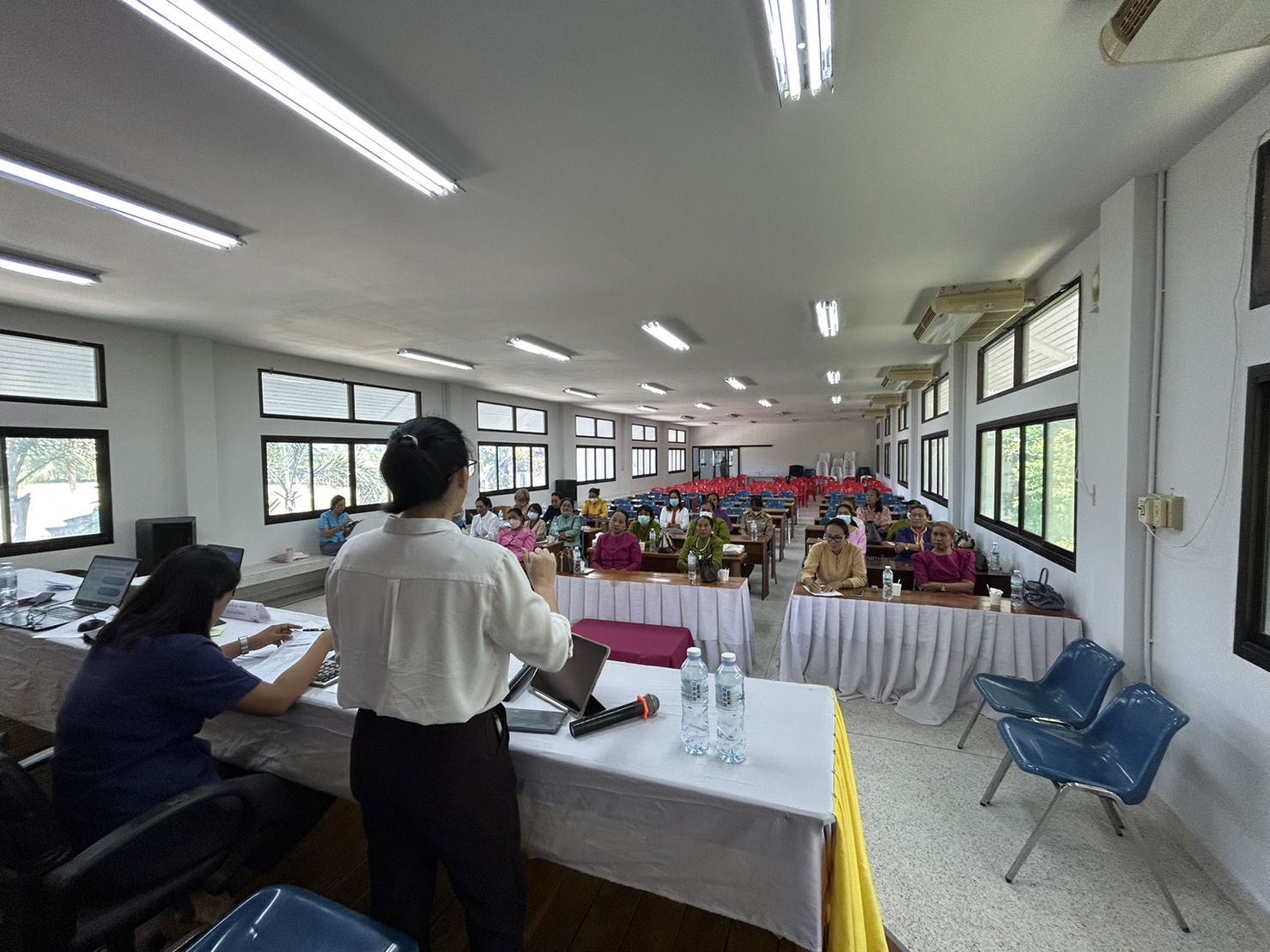 พช.ขอนแก่น : จัดกิจกรรม Mobile Clinic กองทุนพัฒนาบทบาทสตรี ณ ที่ว่าการอำเภอเวียงเก่า