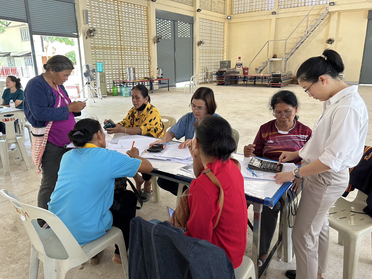 พช.ขอนแก่น : จัดกิจกรรม Mobile Clinic กองทุนพัฒนาบทบาทสตรีจังหวัดขอนแก่น