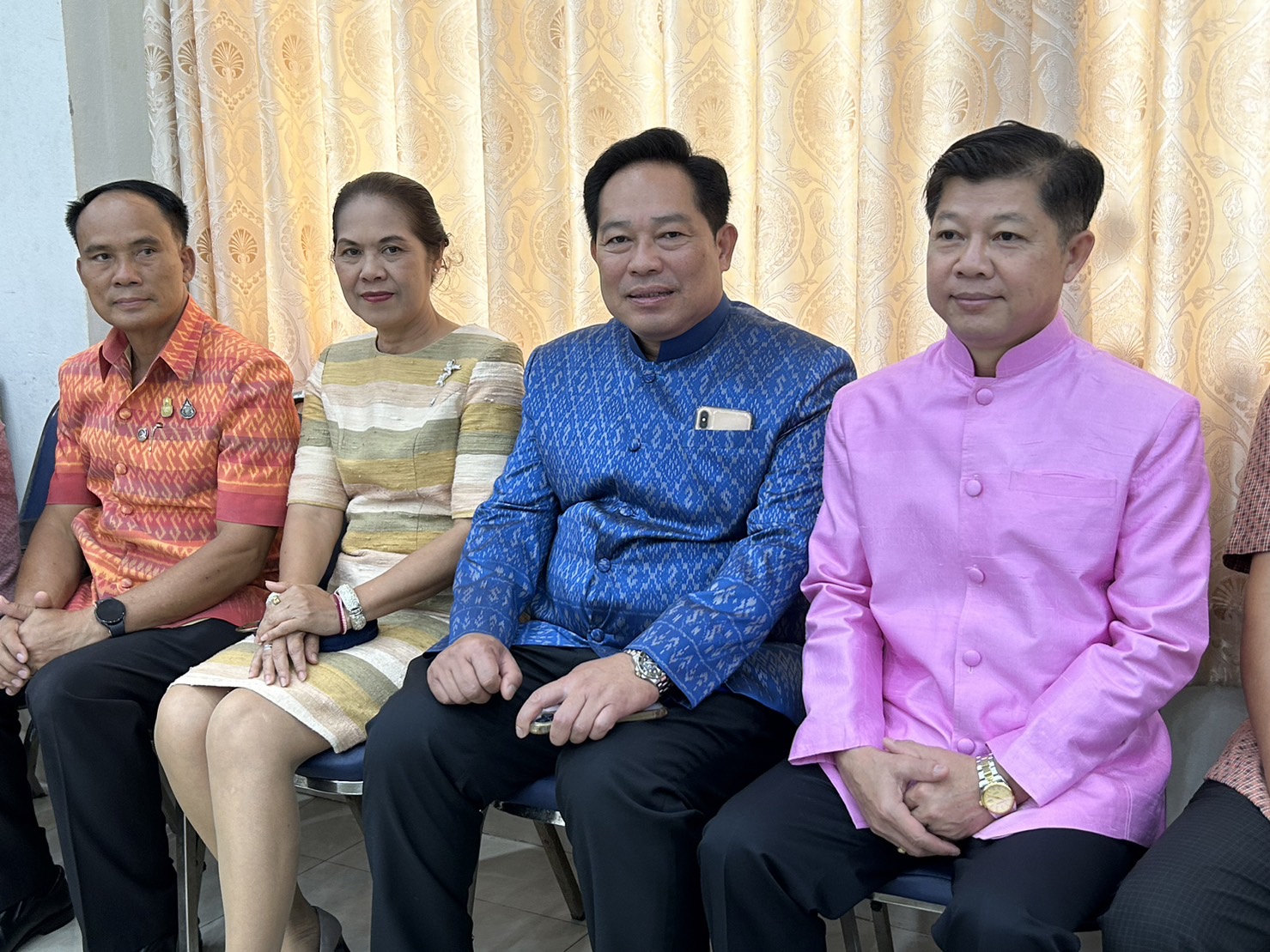 พช.ขอนแก่น : อธิบดี พช. เปิดเวทีลดความเดือดร้อนให้แก่ลูกหนี้กองทุนพัฒนาบทบาทสตรี เป็นของขวัญก่อนสิ้นปีให้แก่ลูกหนี้กองทุนฯ