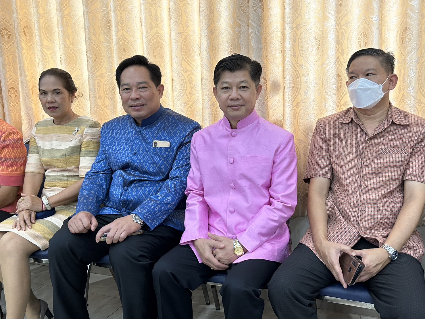 พช.ขอนแก่น : อธิบดี พช. เปิดเวทีลดความเดือดร้อนให้แก่ลูกหนี้กองทุนพัฒนาบทบาทสตรี เป็นของขวัญก่อนสิ้นปีให้แก่ลูกหนี้กองทุนฯ