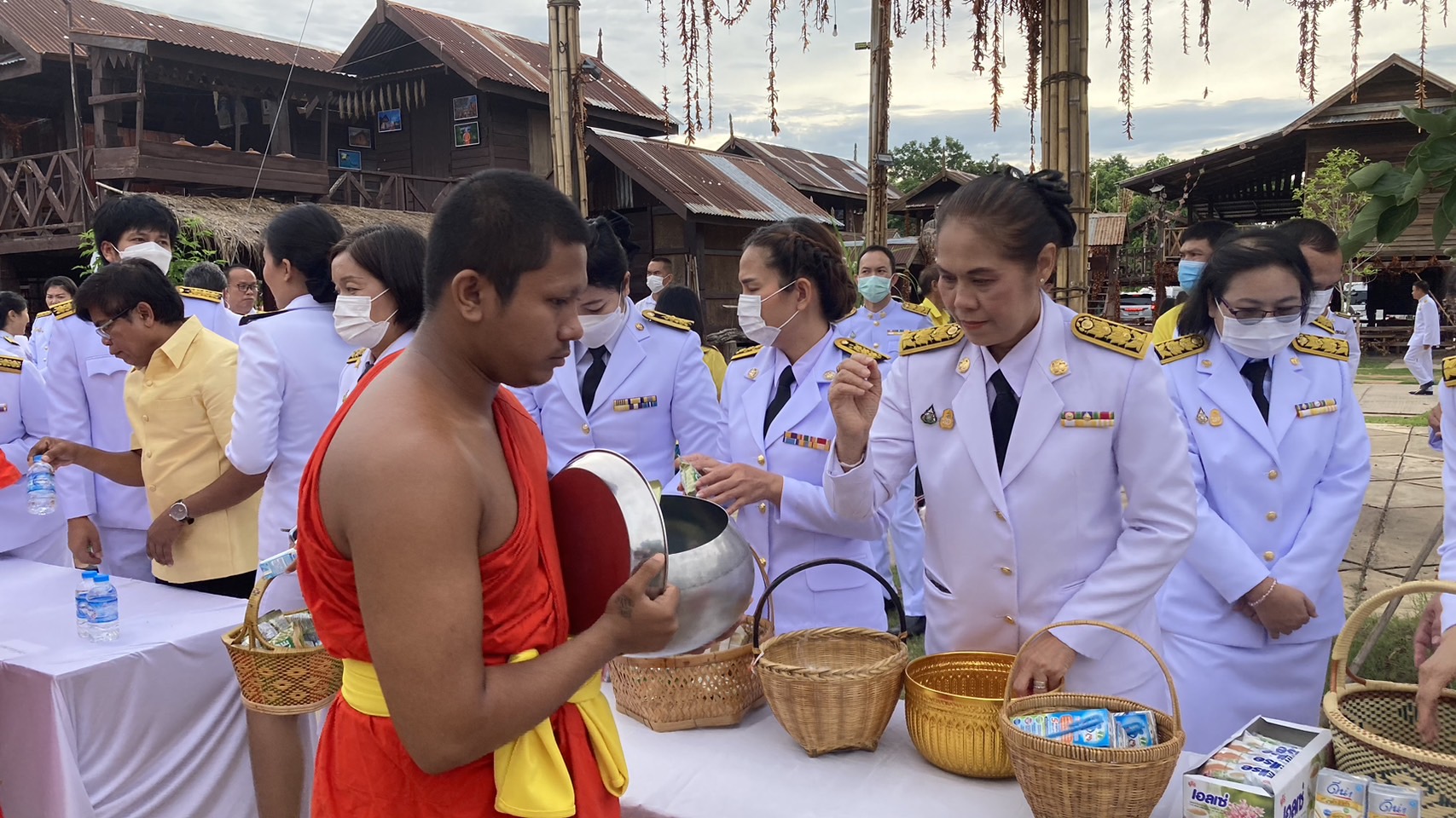 จังหวัดขอนแก่น : จัดกิจกรรมเฉลิมพระเกียรติพระบาทสมเด็จพระเจ้าอยู่หัว เนื่องในโอกาสวันเฉลิมพระชนมพรรษา 28 กรกฎาคม 2566