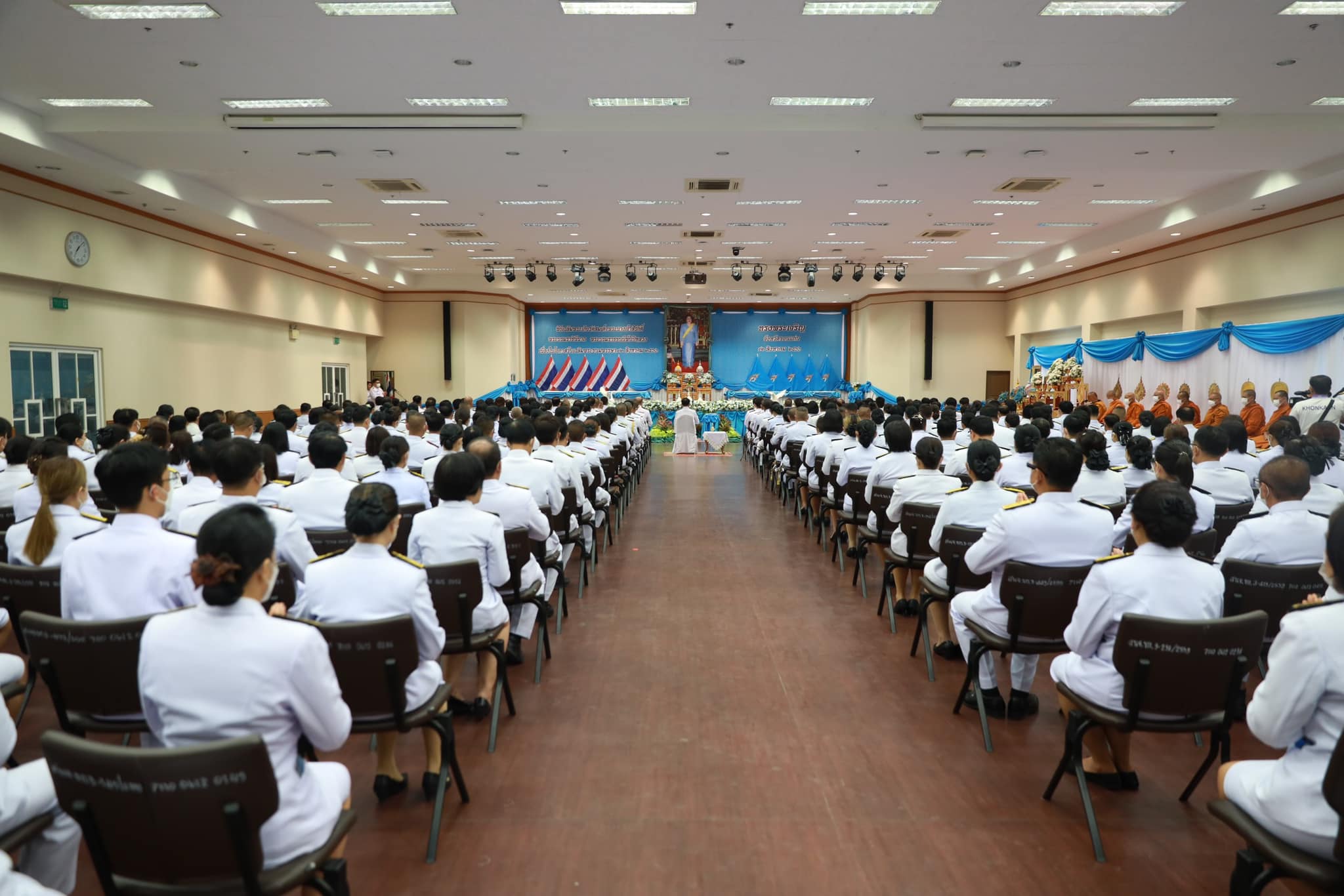 จังหวัดขอนแก่น : ประกอบพิธีทำบุญตักบาตรถวายพระราชกุศล สมเด็จพระนางเจ้าสิริกิติ์ พระบรมราชินีนาถ พระบรมราชชนนีพันปีหลวง เนื่องในวันแม่แห่งชาติ 12 สิงหาคม 2566