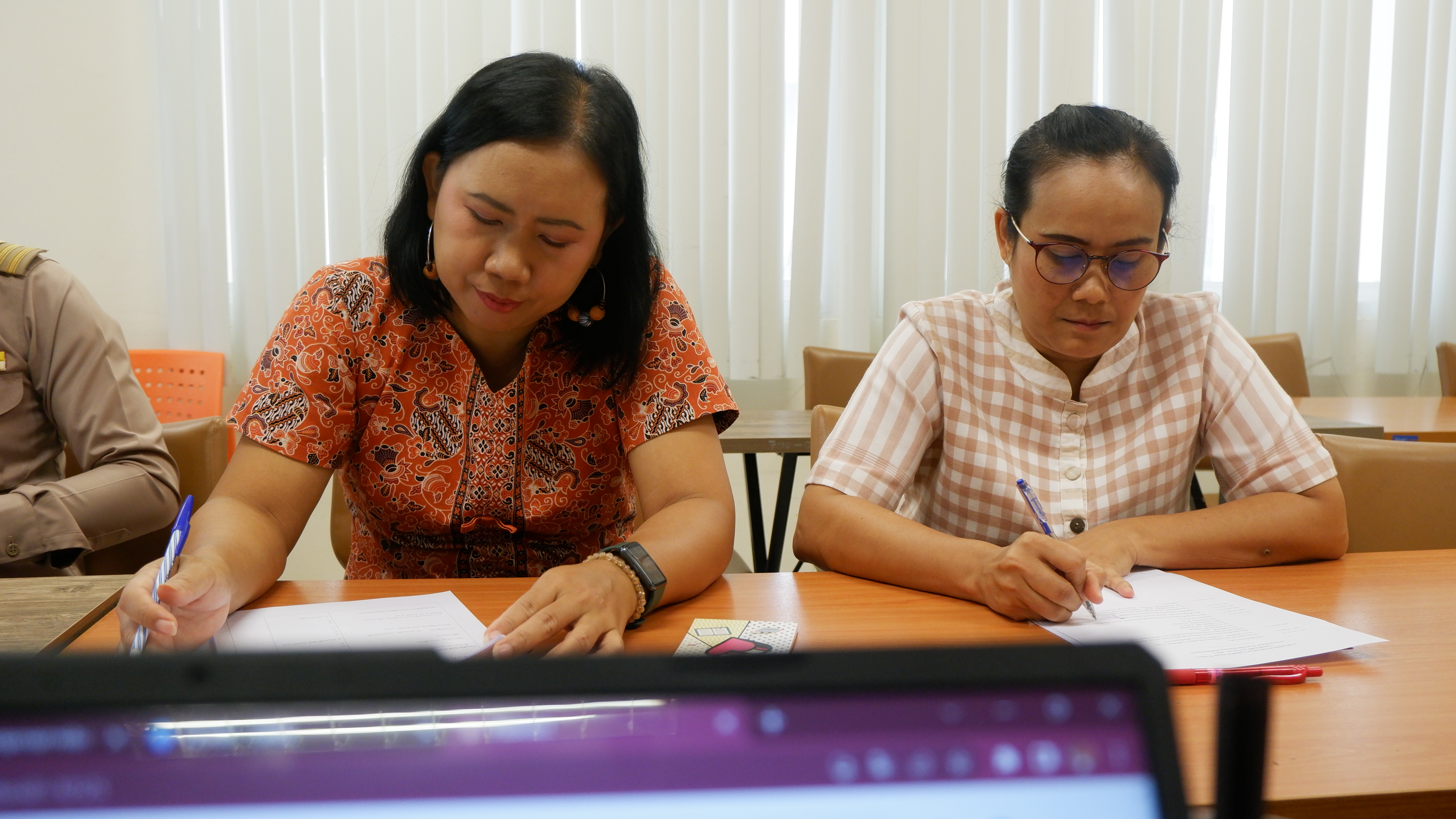 พช.ขอนแก่น : ประชุมเตรียมความพร้อมโครงการส่งเสริมความสัมพันธ์ สอ.พช. ปี 2566 และงานมุทิตาจิตข้าราชการเกษียณอายุราชการ
