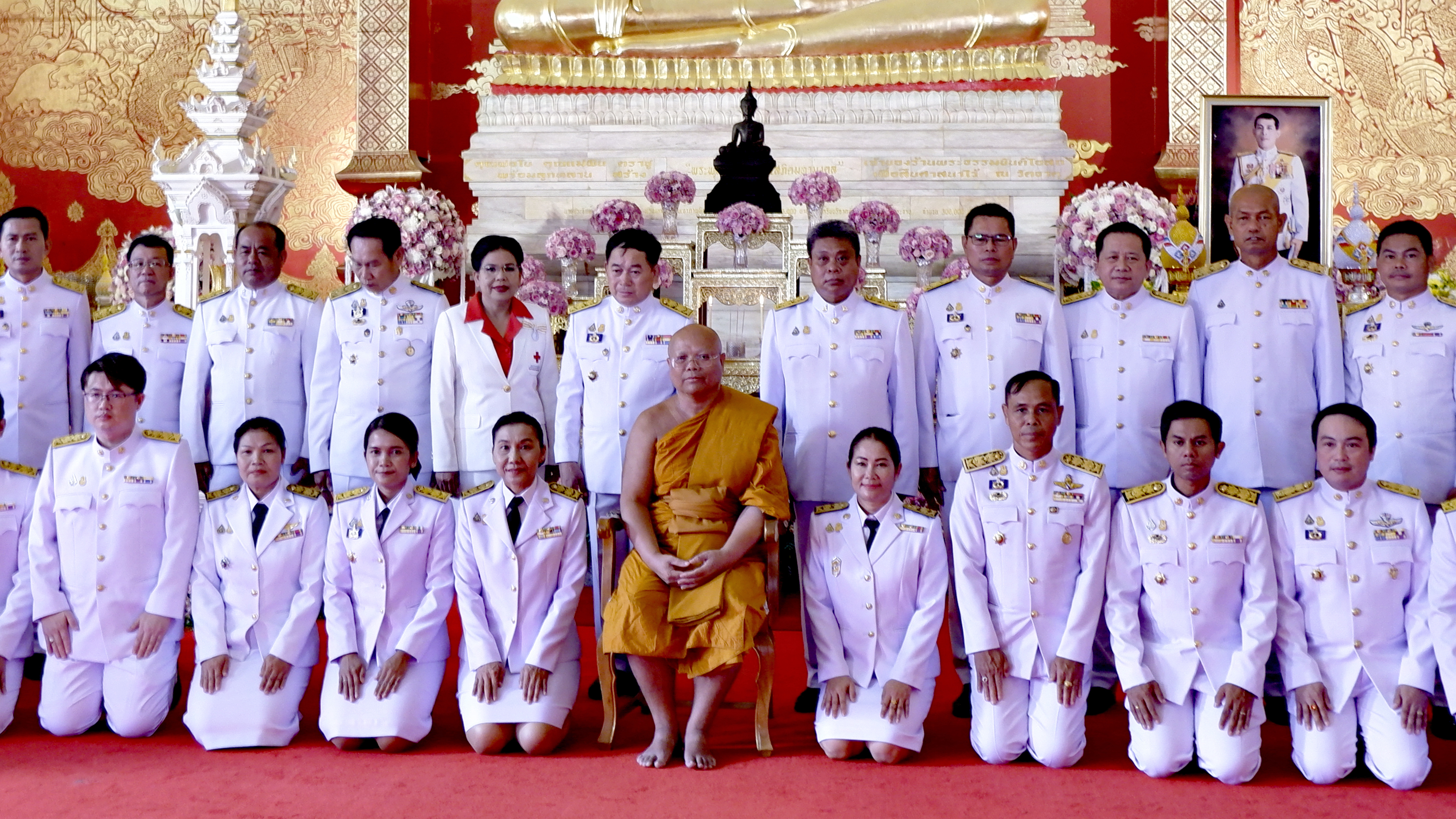 จังหวัดขอนแก่น : ผู้ว่าฯ ประกอบพิธีถวายเทียนพรรษาพระราชทานพระบาทสมเด็จพระเจ้าอยู่หัว และผ้าอาบน้ำฝนพระราชทานสมเด็จพระกนิษฐาธิราชเจ้า กรมสมเด็จพระเทพรัตนราชสุดาฯ จังหวัดขอนแก่น ประจำปี พ.ศ.2566