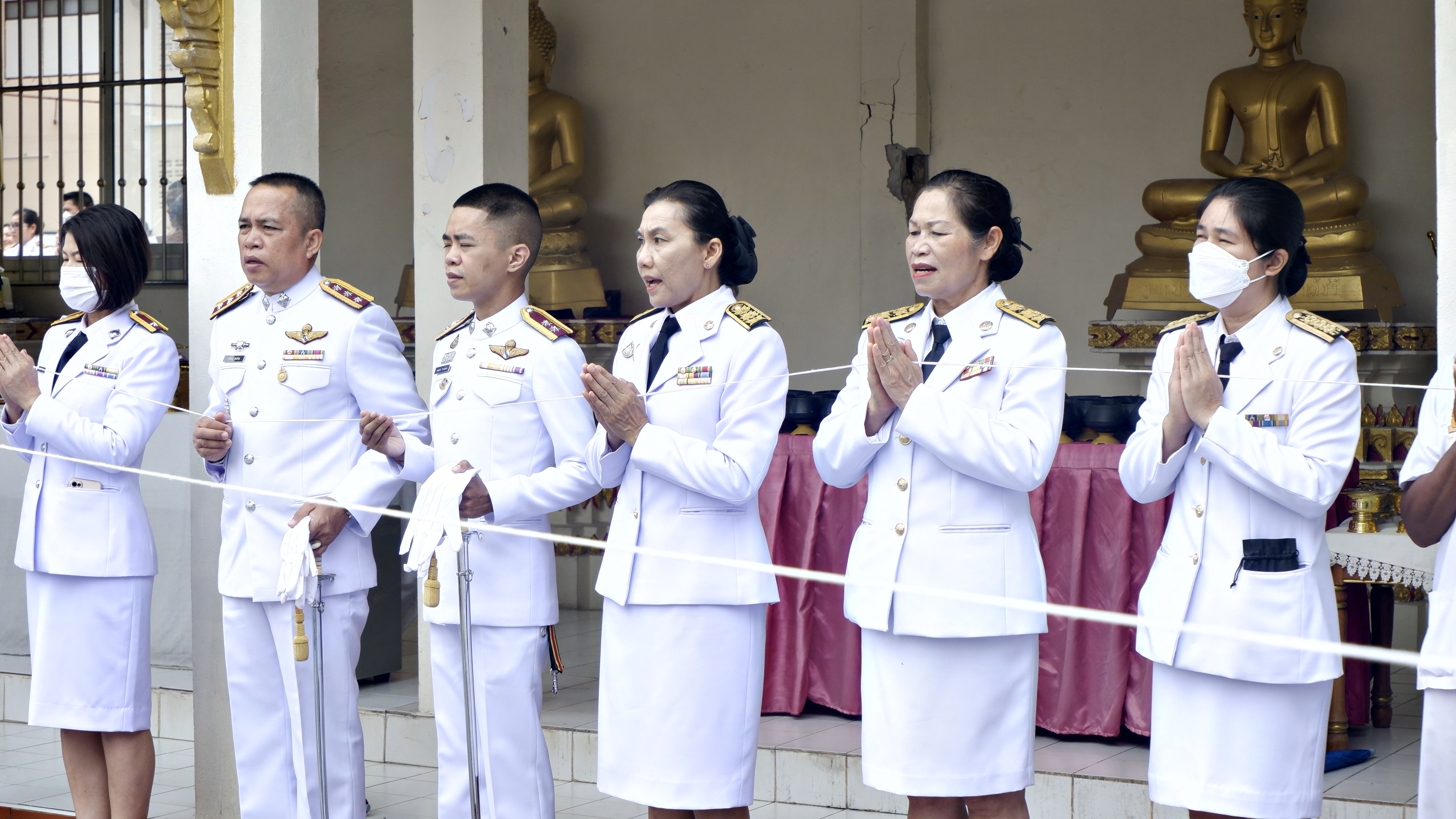 จังหวัดขอนแก่น : ผู้ว่าฯ ประกอบพิธีถวายเทียนพรรษาพระราชทานพระบาทสมเด็จพระเจ้าอยู่หัว และผ้าอาบน้ำฝนพระราชทานสมเด็จพระกนิษฐาธิราชเจ้า กรมสมเด็จพระเทพรัตนราชสุดาฯ จังหวัดขอนแก่น ประจำปี พ.ศ.2566