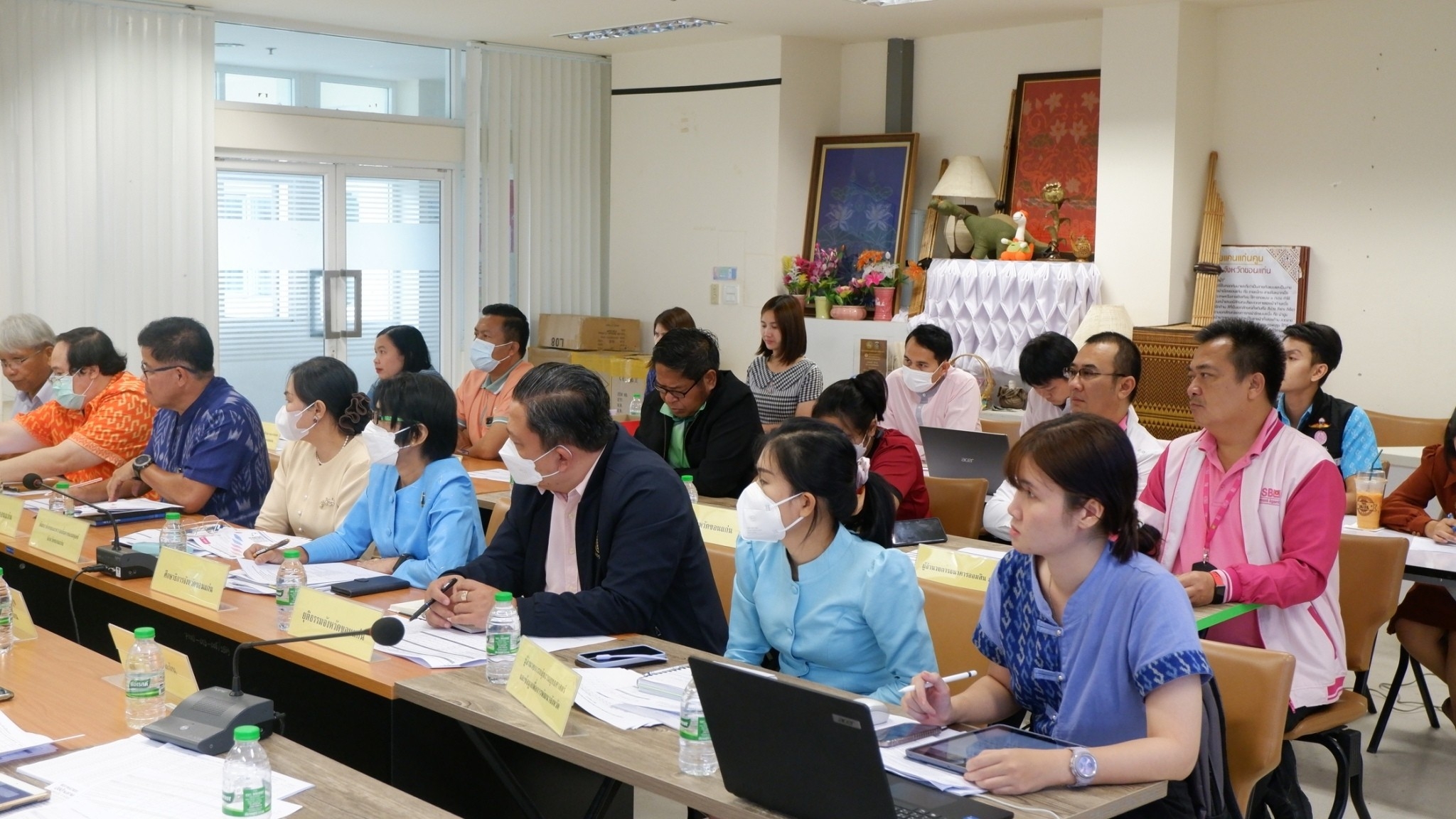 พช.ขอนแก่น : ประชุมคณะทำงานขับเคลื่อนการดำเนินงานขจัดความยากจนและพัฒนาคนทุกช่วงวัยอย่างยั่งยืนตามหลักปรัชญาของเศรษฐกิจพอเพียง ตามภารกิจ 5 มิติ ระดับจังหวัด