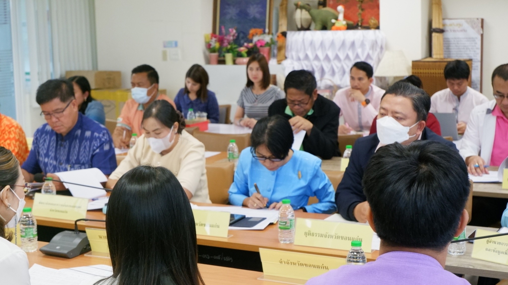 พช.ขอนแก่น : ประชุมคณะทำงานขับเคลื่อนการดำเนินงานขจัดความยากจนและพัฒนาคนทุกช่วงวัยอย่างยั่งยืนตามหลักปรัชญาของเศรษฐกิจพอเพียง ตามภารกิจ 5 มิติ ระดับจังหวัด