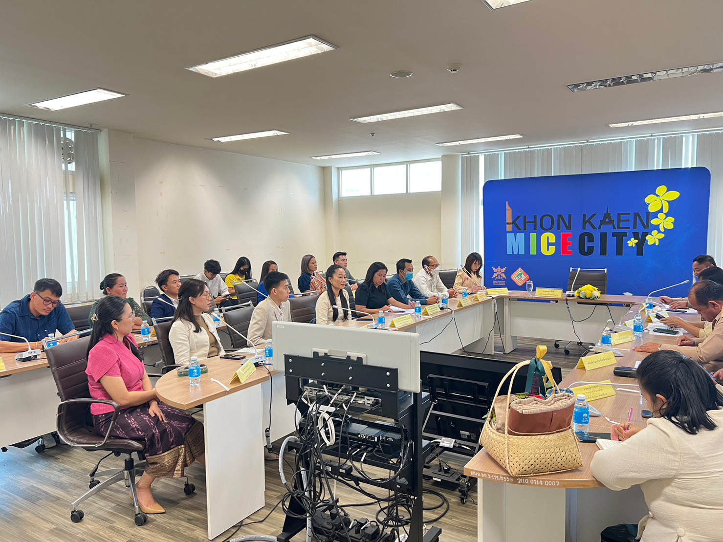 จังหวัดขอนแก่น : ร่วมต้อนรับกงสุลใหญ่ ณ แขวงสะหวันนะเขต สาธารณรัฐประชาธิปไตยประชาชนลาว และคณะผู้แทนหน่วยงานภาครัฐและภาคเอกชนของแขวนสะหวันนะเขต