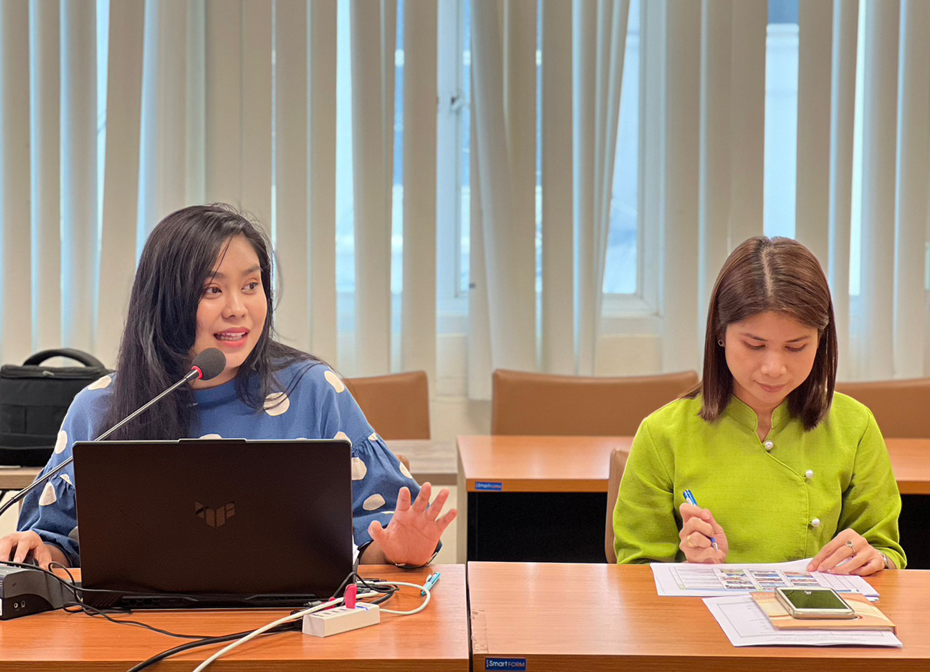 พช.ขอนแก่น : ประชุมคัดเลือกสื่อประชาสัมพันธ์งานพัฒนาชุมชน ประเภทคลิปวีดีโอ Infographic และภาพถ่ายทรงพลัง ผลงานโครงการการสร้างนักขับเคลื่อนยุทธศาสตร์นำการเปลี่ยนแปลง ในระดับจังหวัด