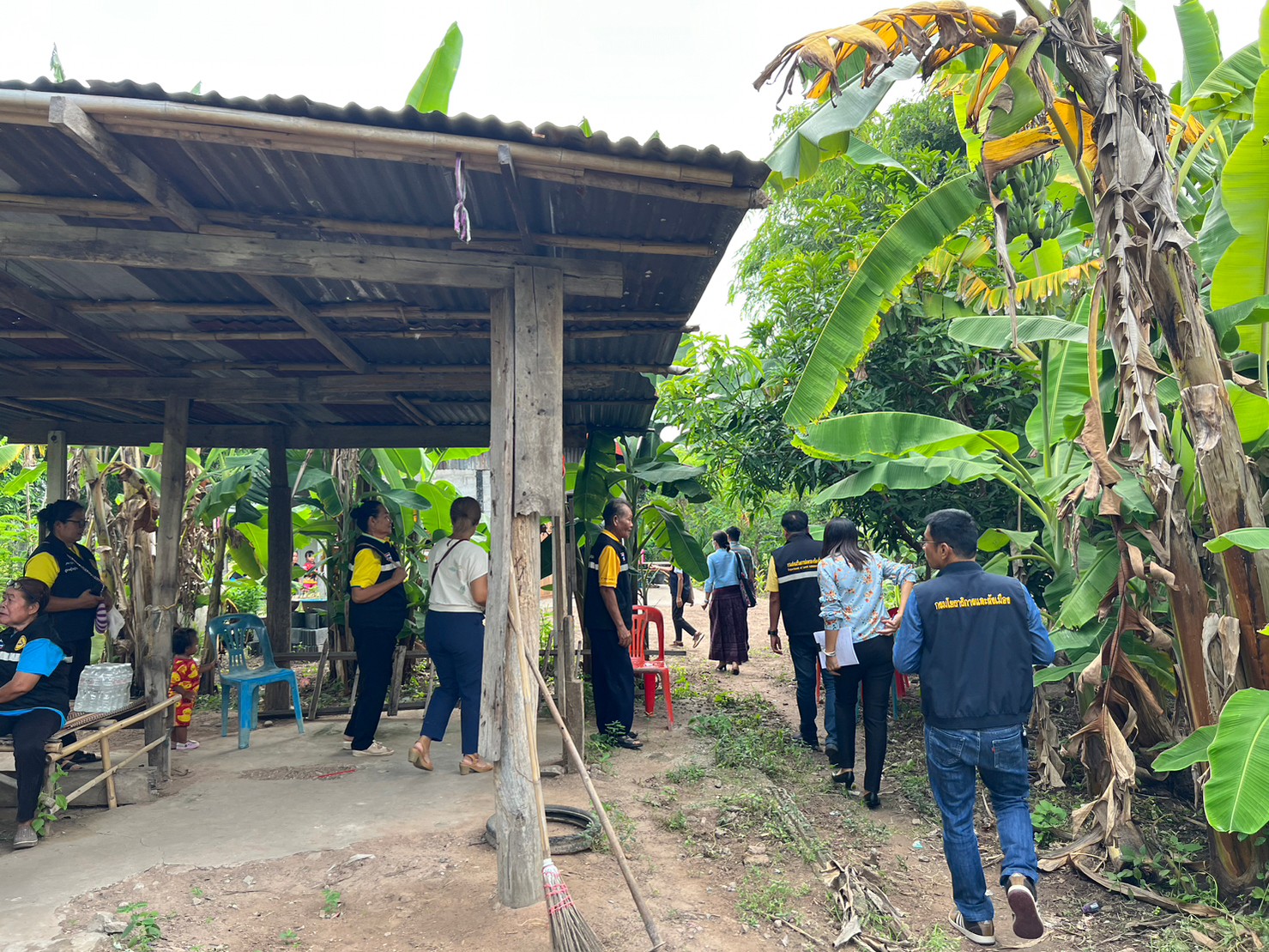 จังหวัดขอนแก่น : ลงพื้นที่ตรวจสอบความคุ้มค่าของการใช้จ่ายงบประมาณในการช่วยเหลือครัวเรือนยากจน มิติด้านความเป็นอยู่ ในพื้นที่ อำเภอเขาสวนกวาง อำเภอกระนวน และอำเภอน้ำพอง