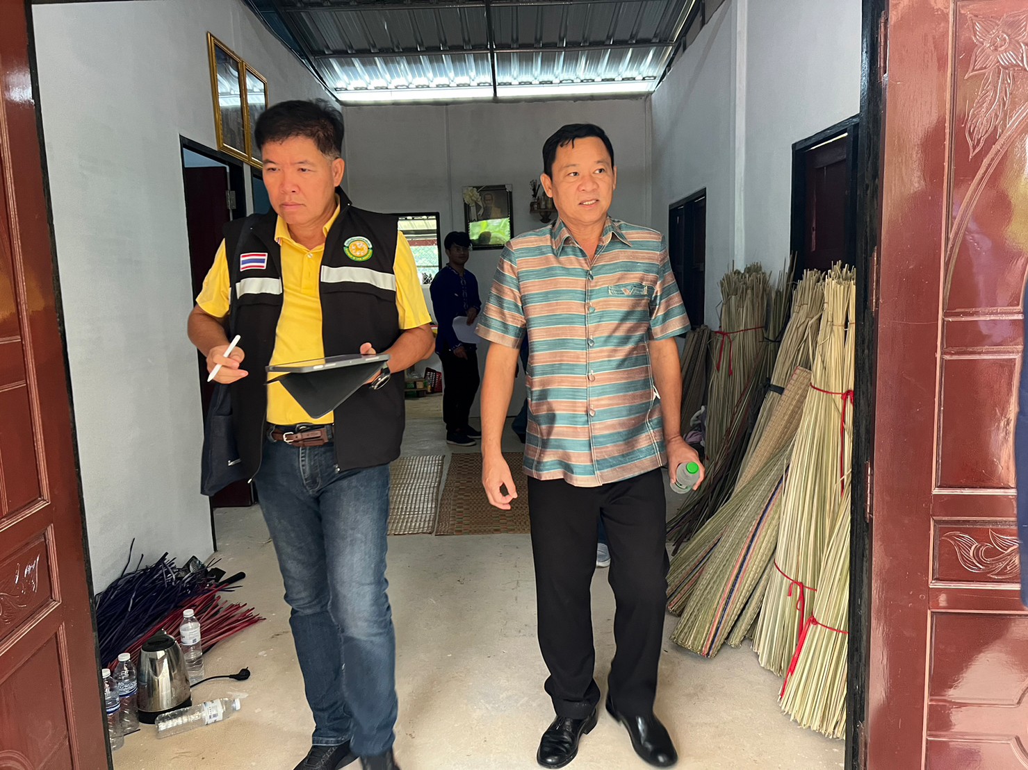 จังหวัดขอนแก่น : ลงพื้นที่ตรวจสอบความคุ้มค่าของการใช้จ่ายงบประมาณในการช่วยเหลือครัวเรือนยากจน มิติด้านความเป็นอยู่ ในพื้นที่ อำเภอเขาสวนกวาง อำเภอกระนวน และอำเภอน้ำพอง