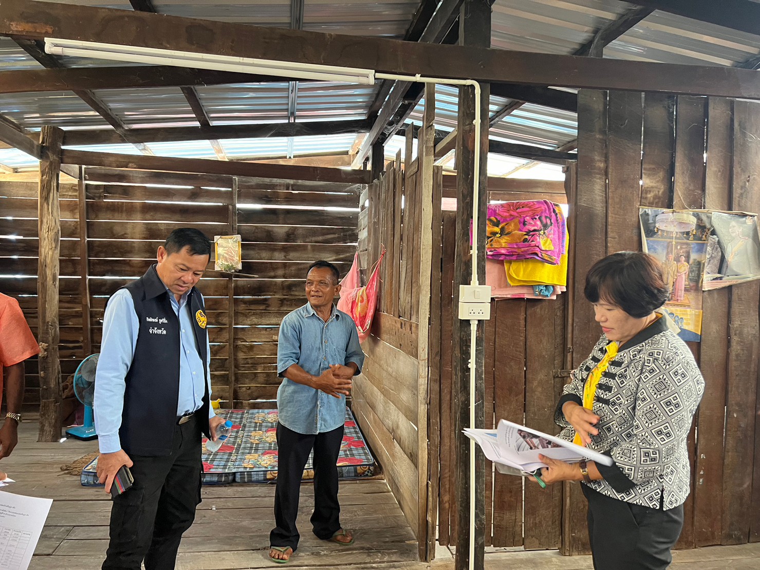 จังหวัดขอนแก่น : ลงพื้นที่ตรวจสอบความคุ้มค่าของการใช้จ่ายงบประมาณในการช่วยเหลือครัวเรือนยากจน มิติด้านความเป็นอยู่