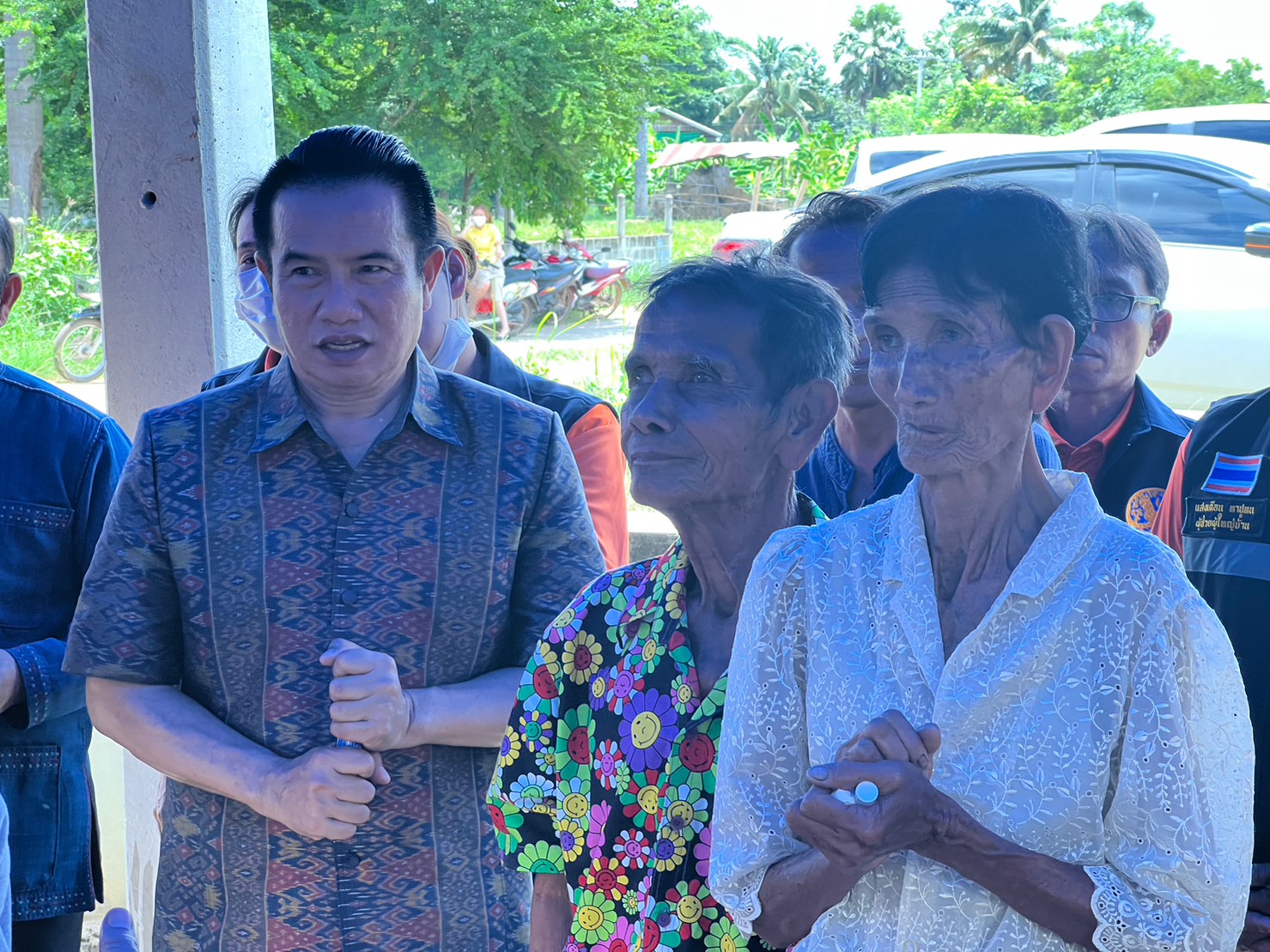 รองผู้ว่าฯ ขอนแก่น นำทีมติดตามและสนับสนุนการดำเนินงานขจัดความยากจนฯ ในพื้นที่อำเภอเมืองขอนแก่น