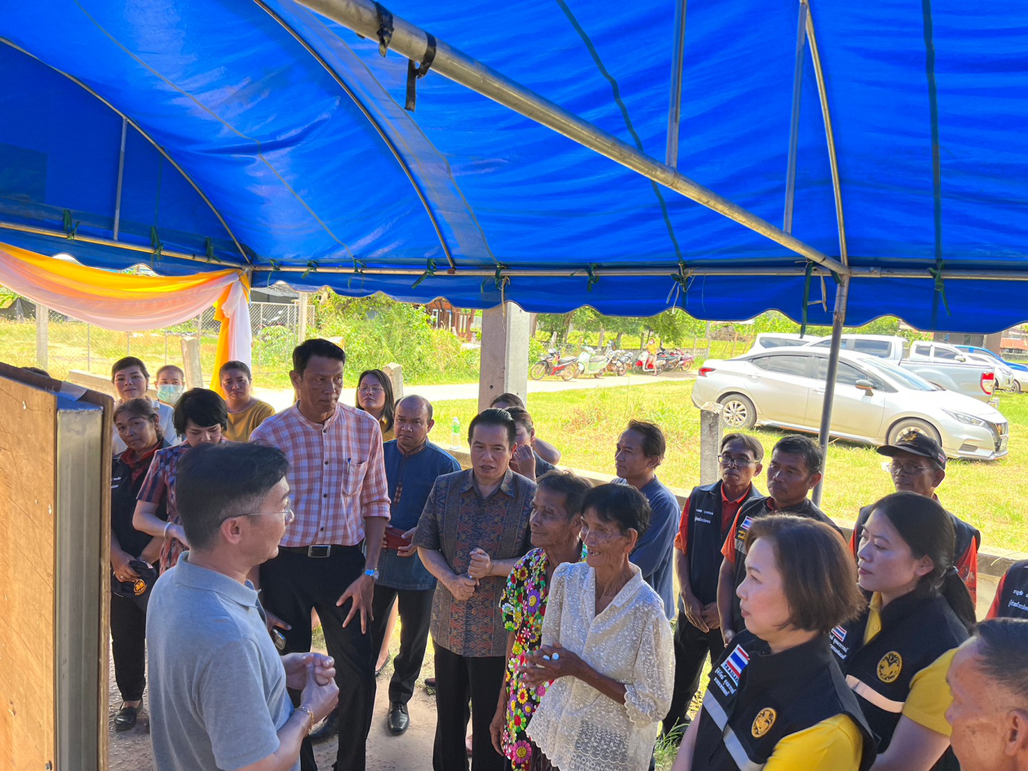 รองผู้ว่าฯ ขอนแก่น นำทีมติดตามและสนับสนุนการดำเนินงานขจัดความยากจนฯ ในพื้นที่อำเภอเมืองขอนแก่น