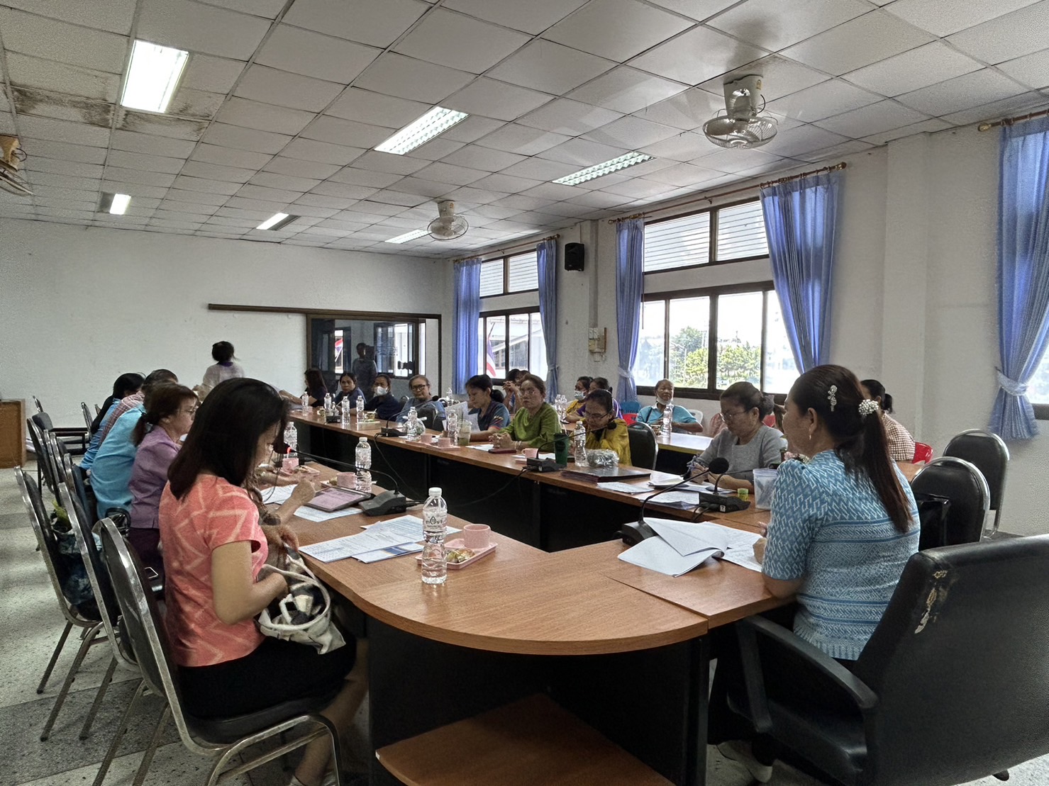 พช.ขอนแก่น : จัดกิจกรรม Mobile Clinic กองทุนพัฒนาบทบาทสตรี จังหวัดขอนแก่น