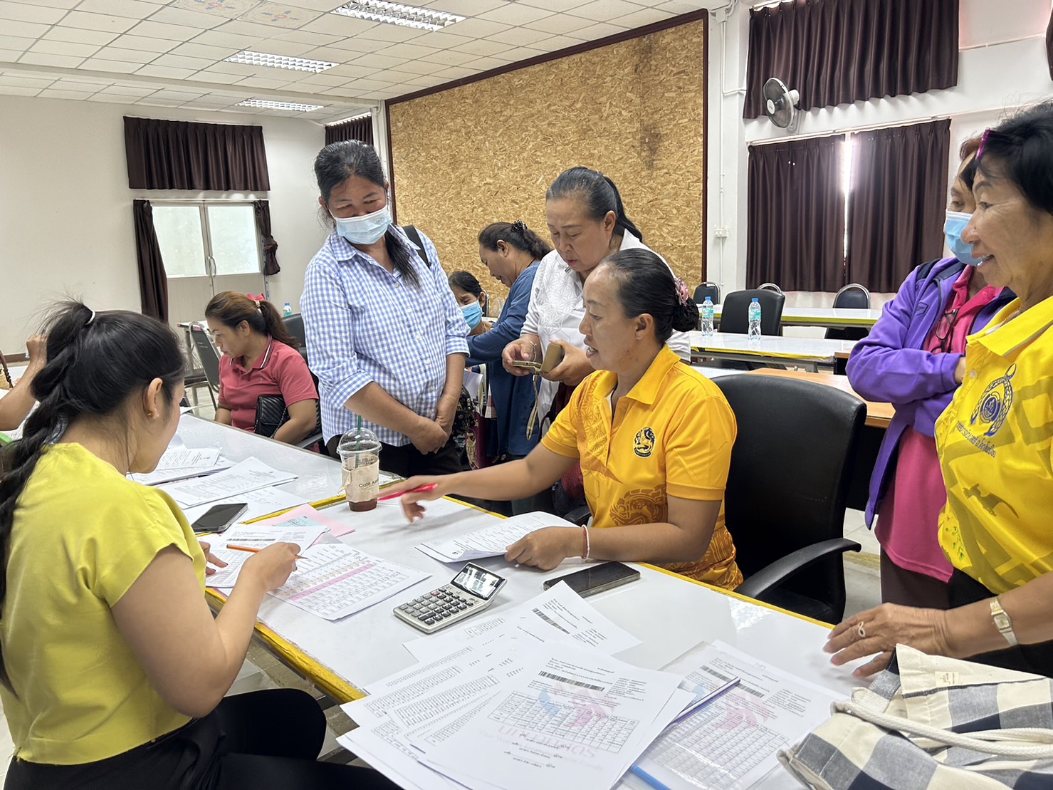 พช.ขอนแก่น : จัดกิจกรรม Mobile Clinic กองทุนพัฒนาบทบาทสตรีจังหวัดขอนแก่น