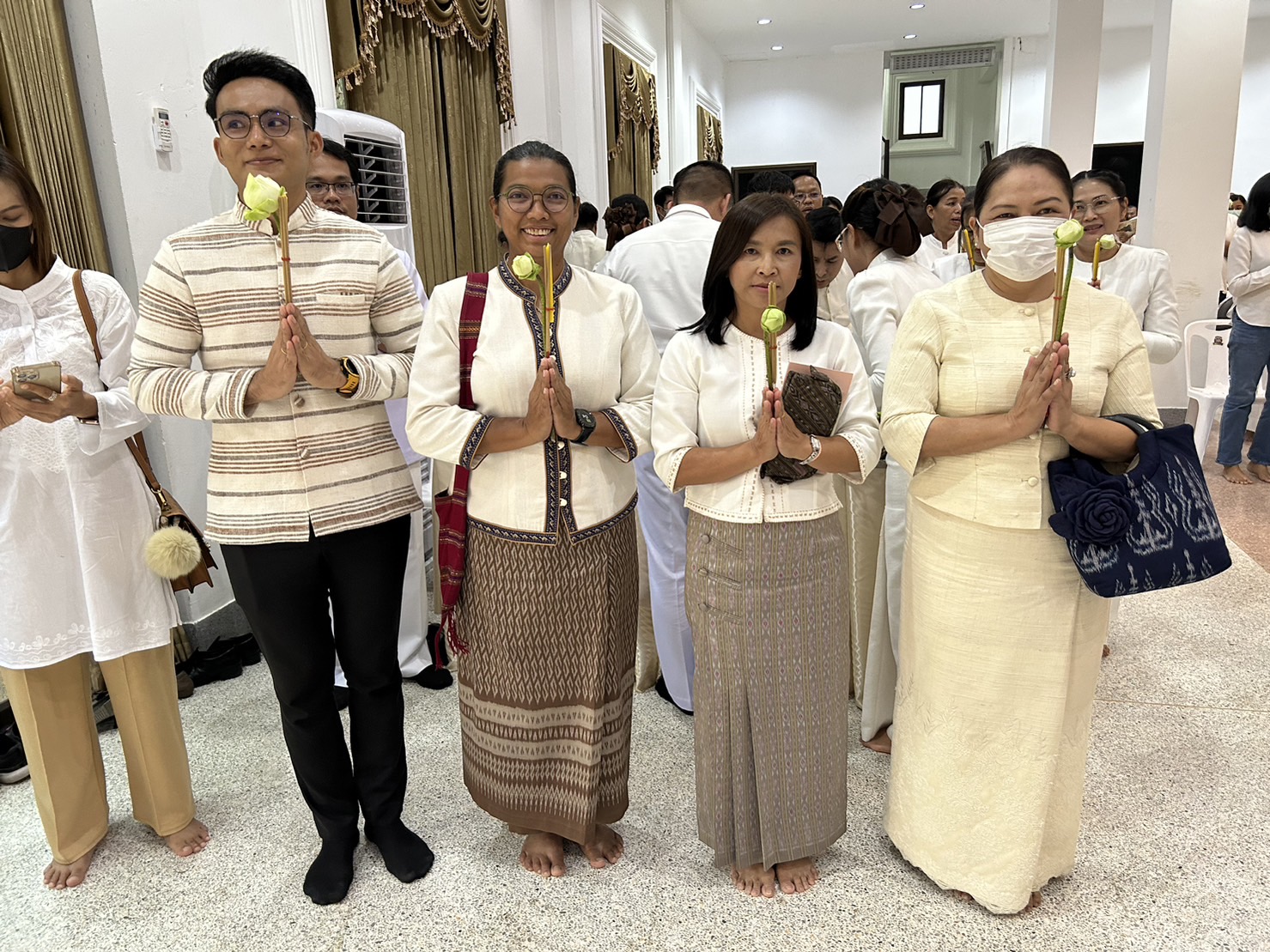 พช.ขอนแก่น : ร่วมพิธีสมโภชเทียนพรรษาและผ้าอาบน้ำฝนพระราชทาน ประจำปี 2566