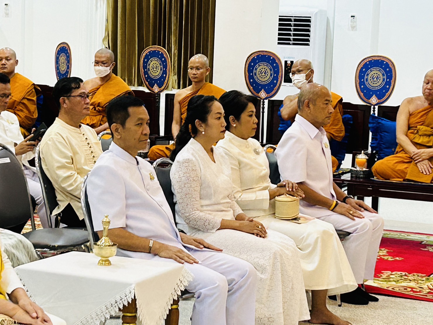 พช.ขอนแก่น : ร่วมพิธีสมโภชเทียนพรรษาและผ้าอาบน้ำฝนพระราชทาน ประจำปี 2566