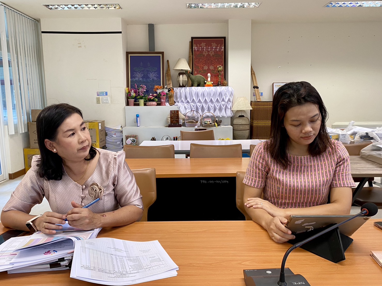 พช.ขอนแก่น : ร่วมรับฟังประชุมชี้แจง เร่งรัด กำกับ ติดตามการดำเนินงานกองทุนพัฒนาบทบาทสตรี