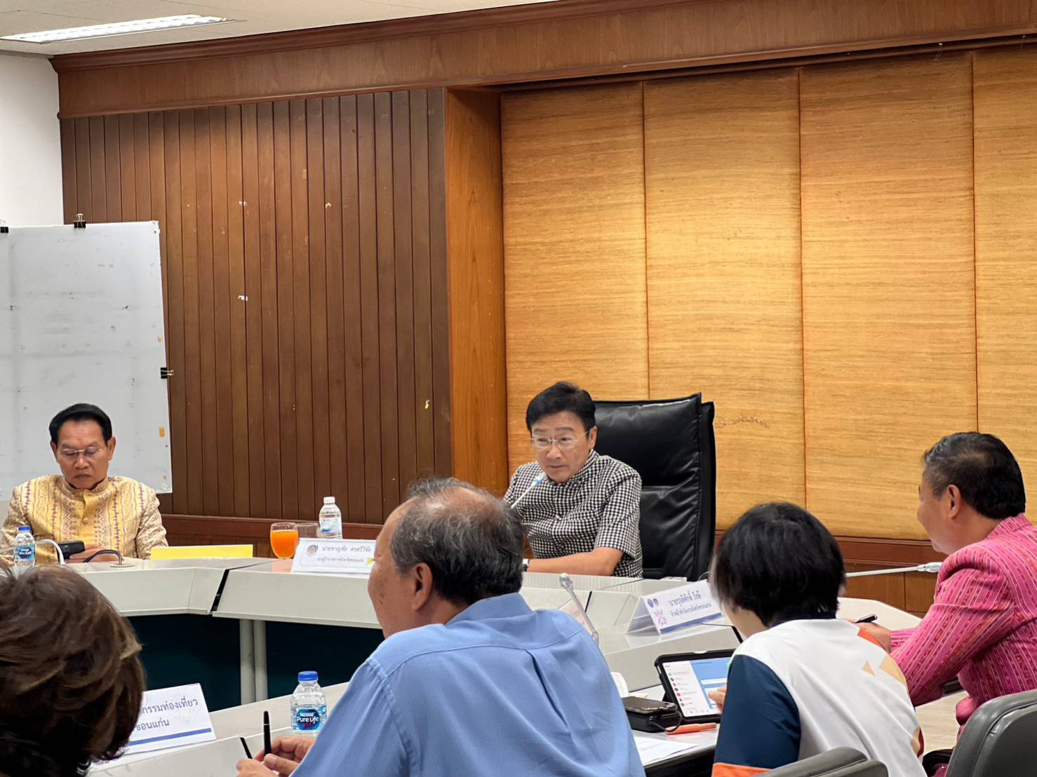 พช.ขอนแก่น : ร่วมประชุมปรึกษา คณะกรรมการ และทีมปฏิบัติการขับเคลื่อนเมืองหัตถกรรมโลกแห่งผ้ามัดหมี่ ครั้งที่ 1/2566