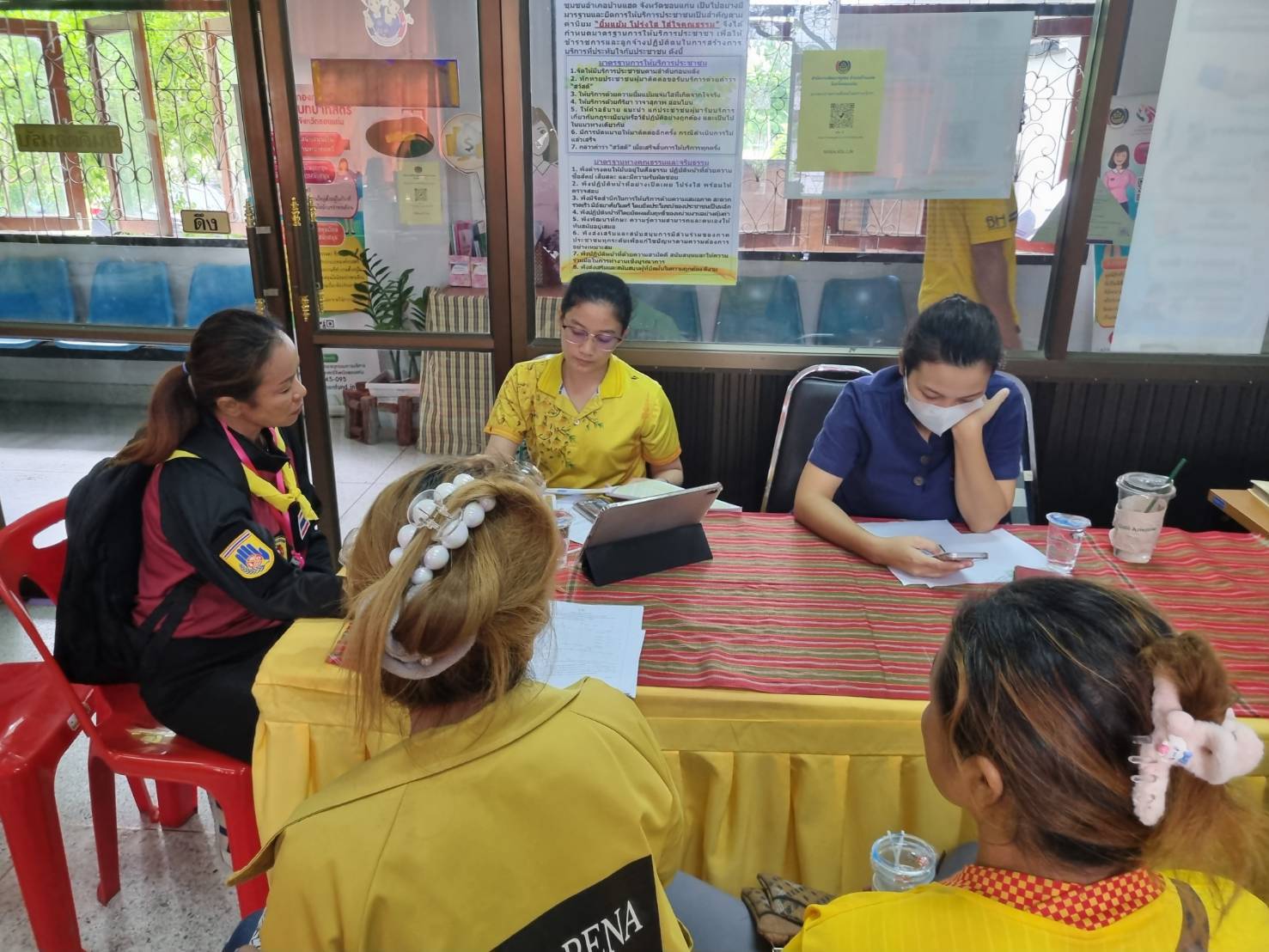 พช.ขอนแก่น : จัดกิจกรรม Mobile Clinic กองทุนพัฒนาบทบาทสตรีจังหวัดขอนแก่น
