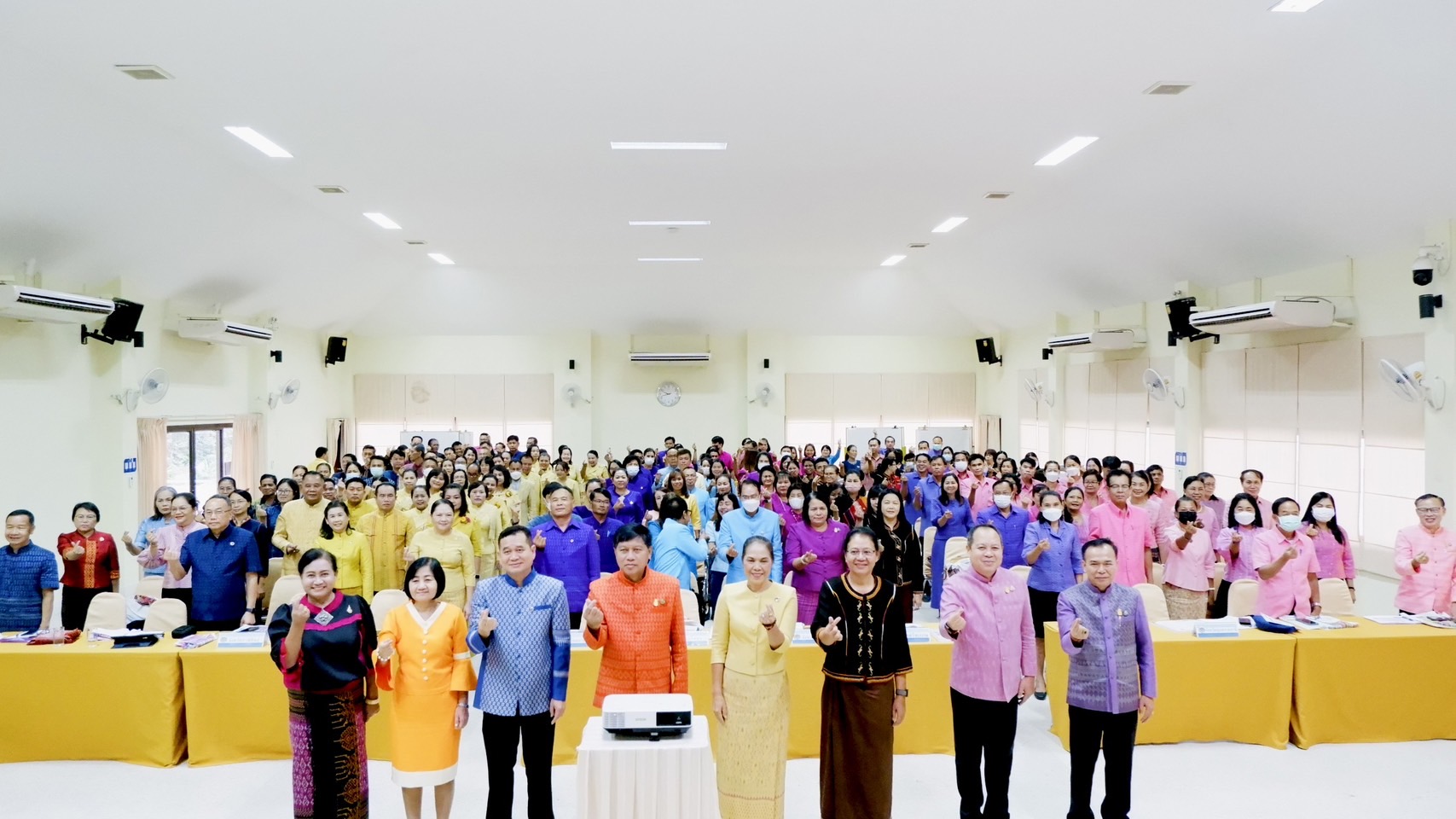พช.ขอนแก่น : ร่วมประชุมเชิงปฏิบัติการตรวจติดตามผลการดำเนินงานของหน่วยตรวจรับรายไตรมาส ครั้งที่ 4/2566 เขตตรวจราชการที่ 12 และ 14