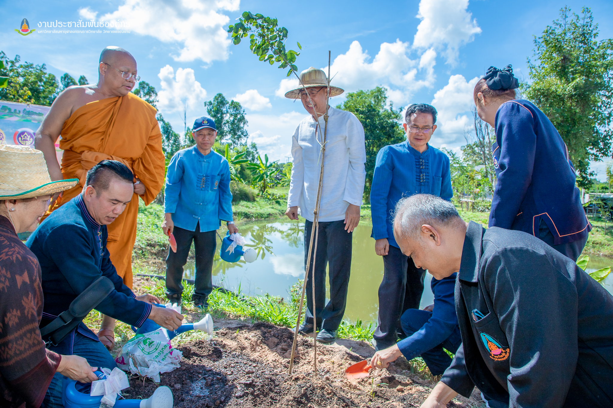 พช.ขอนแก่น : อธิบดี พช. เยือนขอนแก่น มอบแนวทางการทำงาน “เน้นพอเพียง มีวินัย สุจริต จิตอาสา” มุ่งมั่นตั้งใจทำงานเพื่อบำบัดทุกข์ บำรุงสุขให้กับพี่น้องประชาชน
