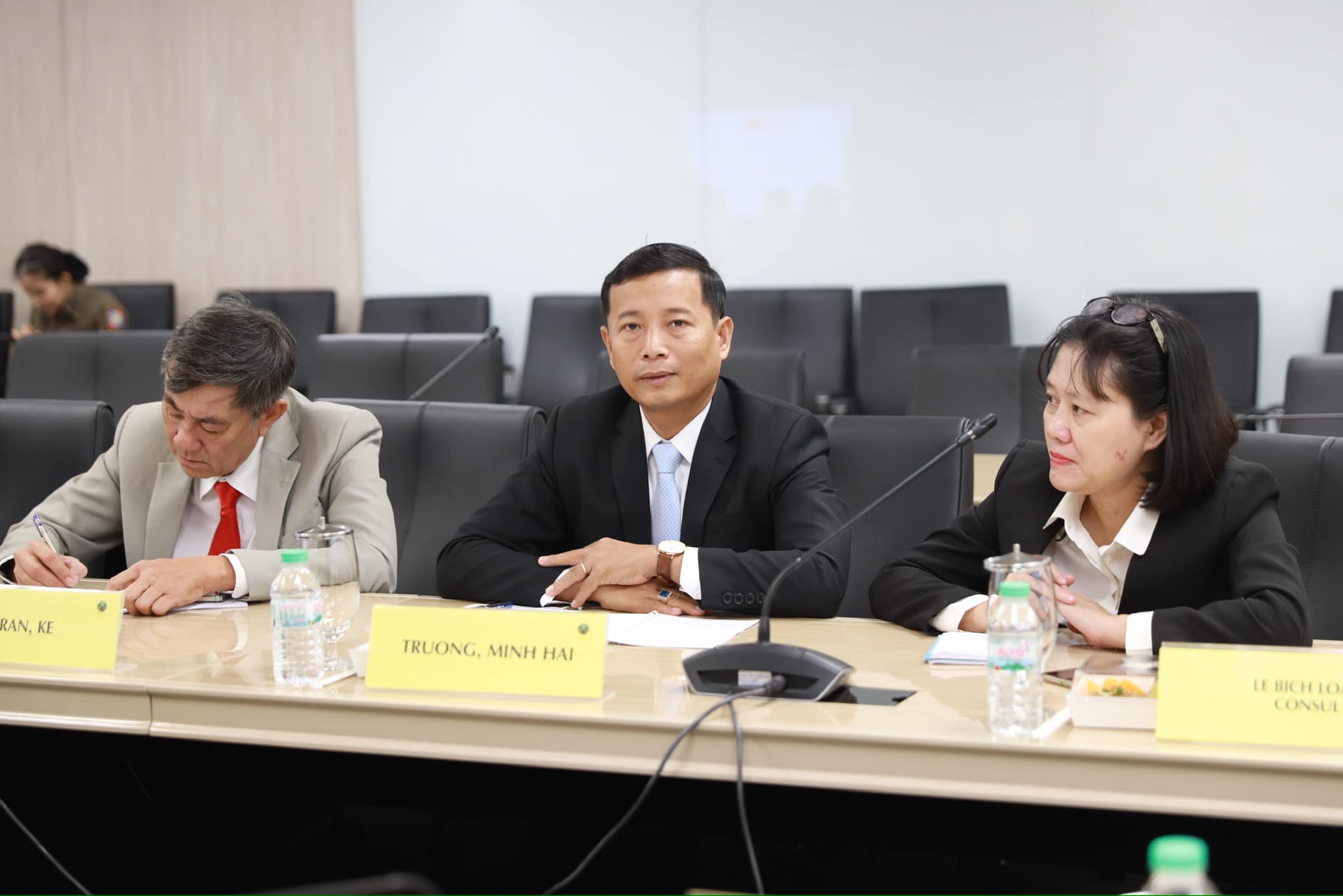 พช.ขอนแก่น : ร่วมประชุมเพื่อสานความสัมพันธ์กับสาธารณรัฐสังคมนิยมเวียดนาม พร้อมเจรจาการเปิดเส้นทางการบินใหม่ระหว่างเมืองขอนแก่นกับนครดานัง