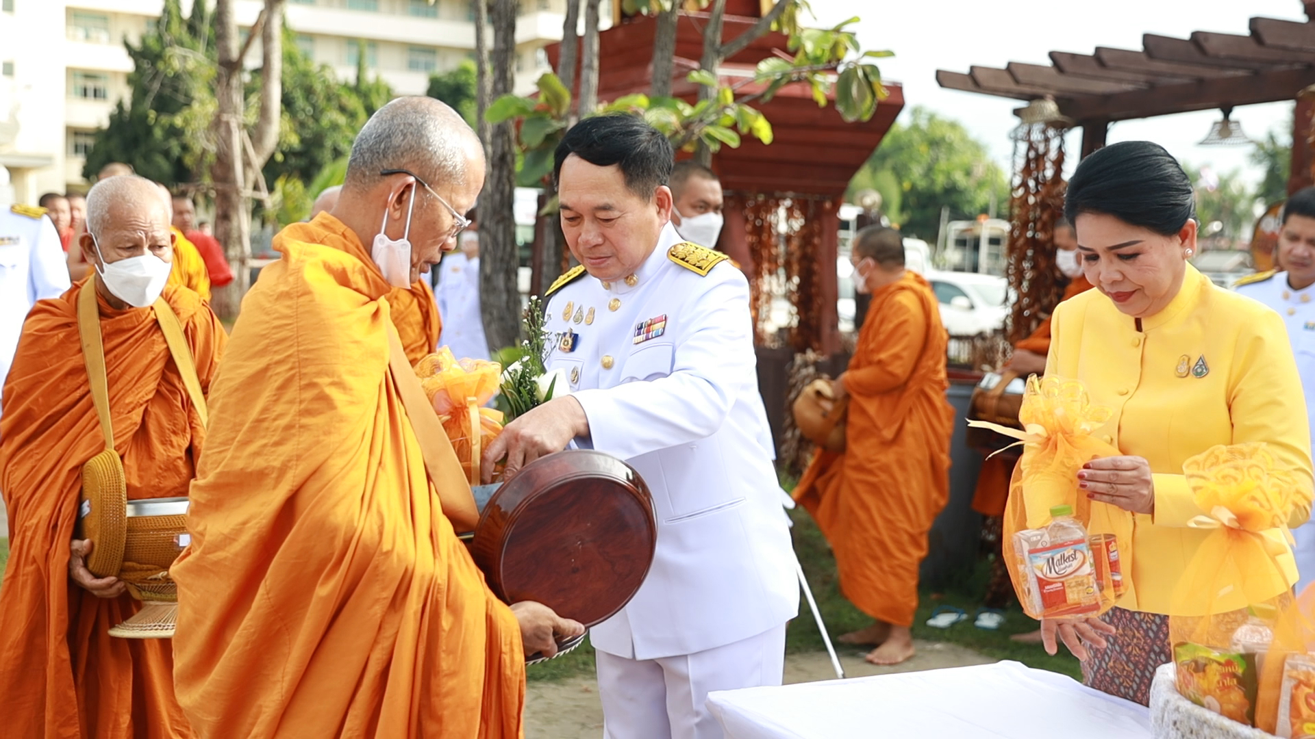 จังหวัดขอนแก่น : จัดกิจกรรมน้อมรำลึกในพระมหากรุณาธิคุณและพิธีสวดพระพุทธมนต์ถวายเป็นพระราชกุศล เนื่องในโอกาส “วันนวมินทรมหาราช”วันคล้ายวันสวรรคต พระบาทสมเด็จพระบรมชนกาธิเบศร มหาภูมิพลอดุลยเดชมหาราช บรมนาถบพิตร