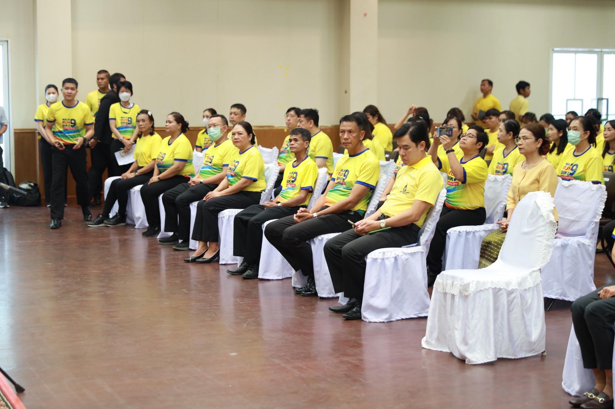 จังหวัดขอนแก่น : จัดนิทรรศการเฉลิมพระเกียรติ และนิทรรศการความรู้โรคหลอดเลือดสมอง โครงการ “แสงนำใจไทยทั้งชาติ เดิน วิ่ง ปั่น ป้องกันอัมพาต ครั้งที่ 9 เฉลิมพระเกียรติ”