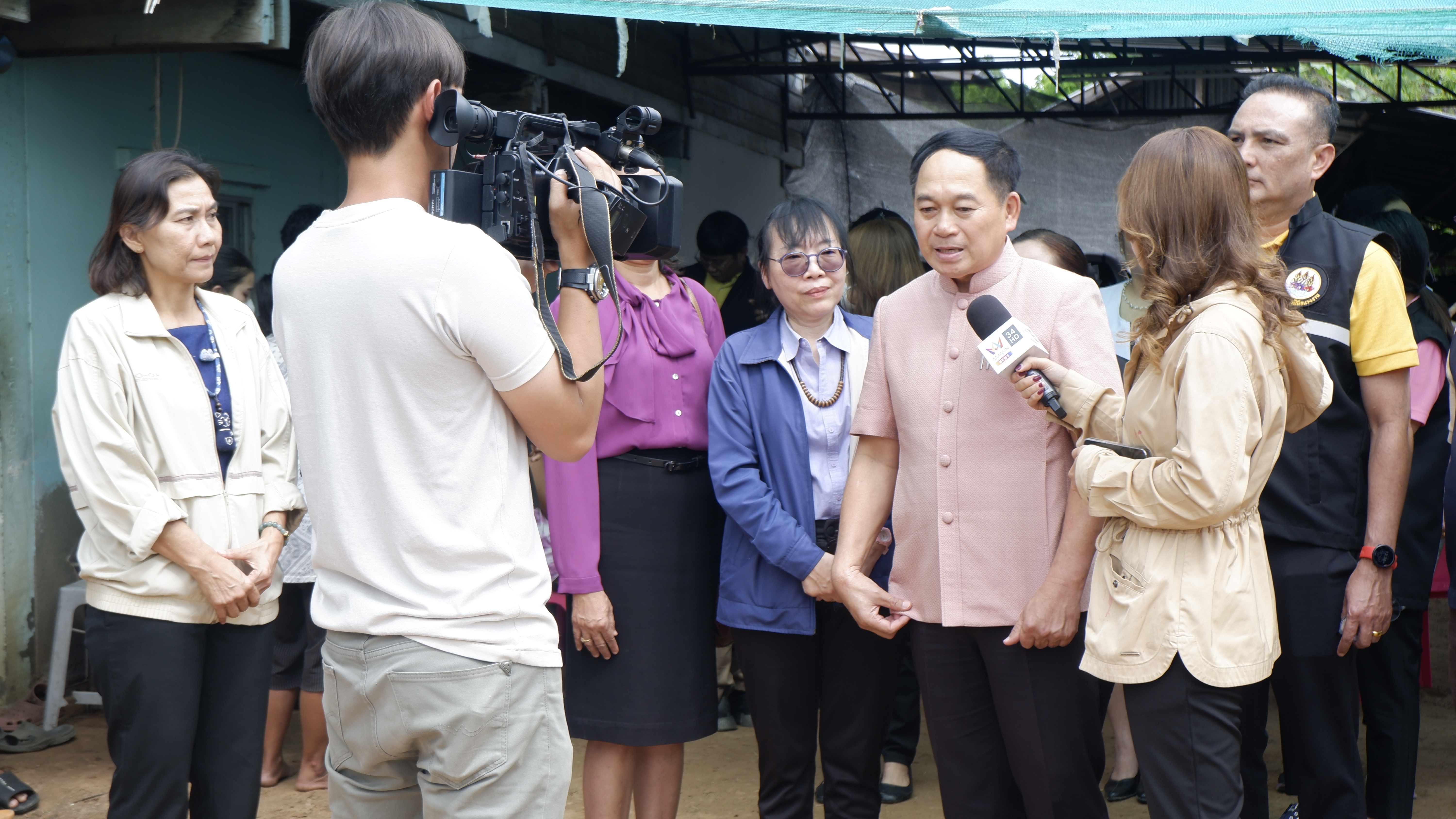 จังหวัดขอนแก่น : ผู้ว่าฯ ขอนแก่น ลงพื้นที่ให้กำลังใจสนับสนุนครอบครัวแรงงานไทยในอิสราเอล