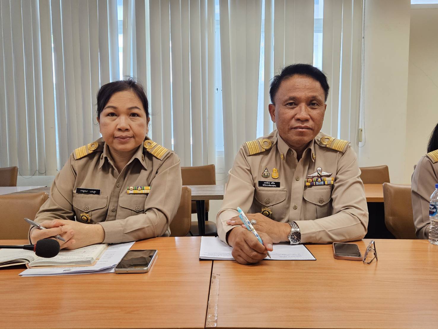 พช.ขอนแก่น : ร่วมประชุมรับมอบนโยบายและแนวทางการดำเนินงานของรองนายกรัฐมนตรีและรัฐมนตรีกระทรวงมหาดไทย (นายอนุทิน ชาญวีรกูล)