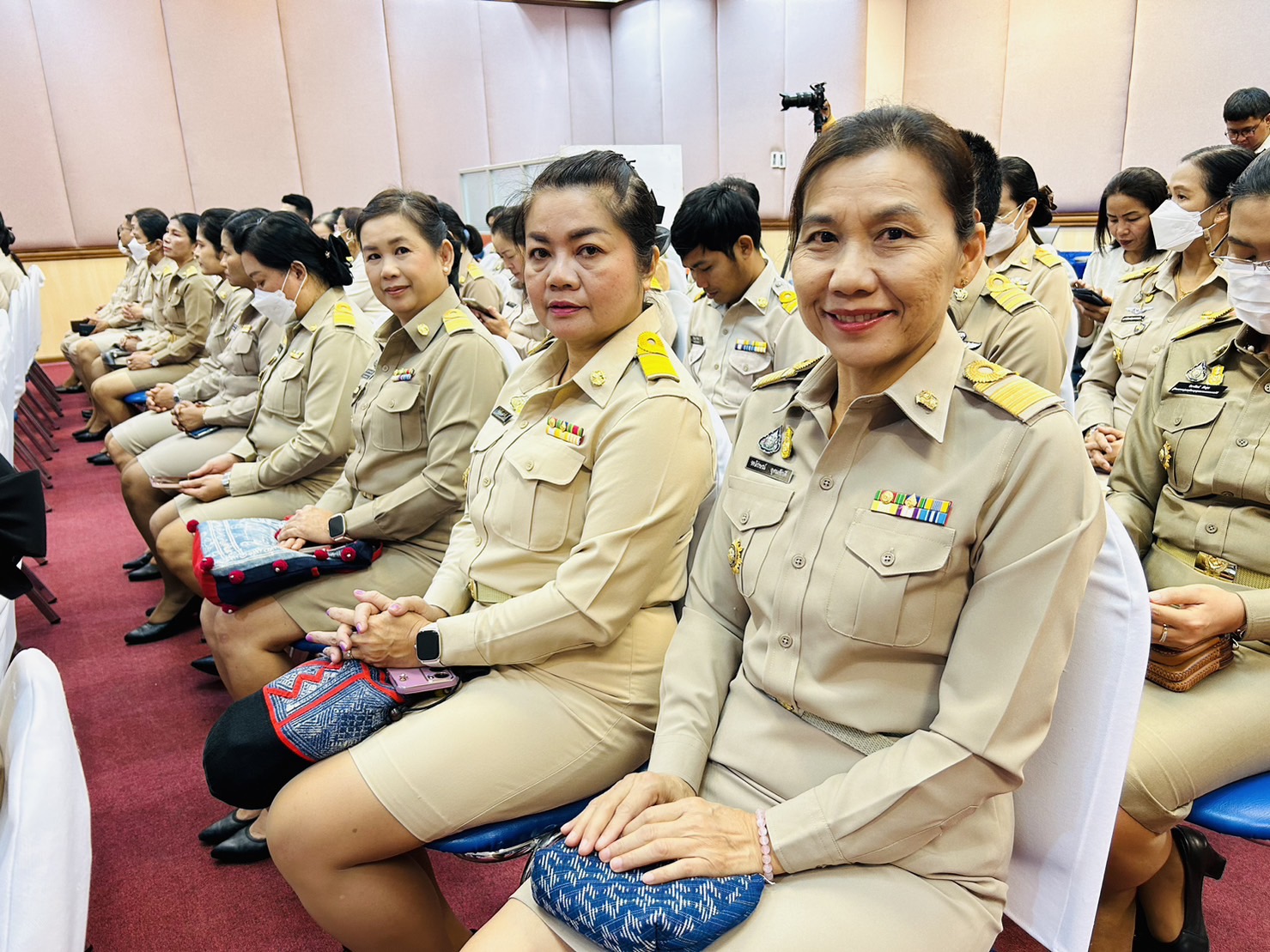 พช. ขอนแก่น : ร่วมงานกรมการพัฒนาชุมชน จัดงานวันคล้ายวันก่อตั้งกรมการพัฒนาชุมชน ครบรอบ 61 ปี
