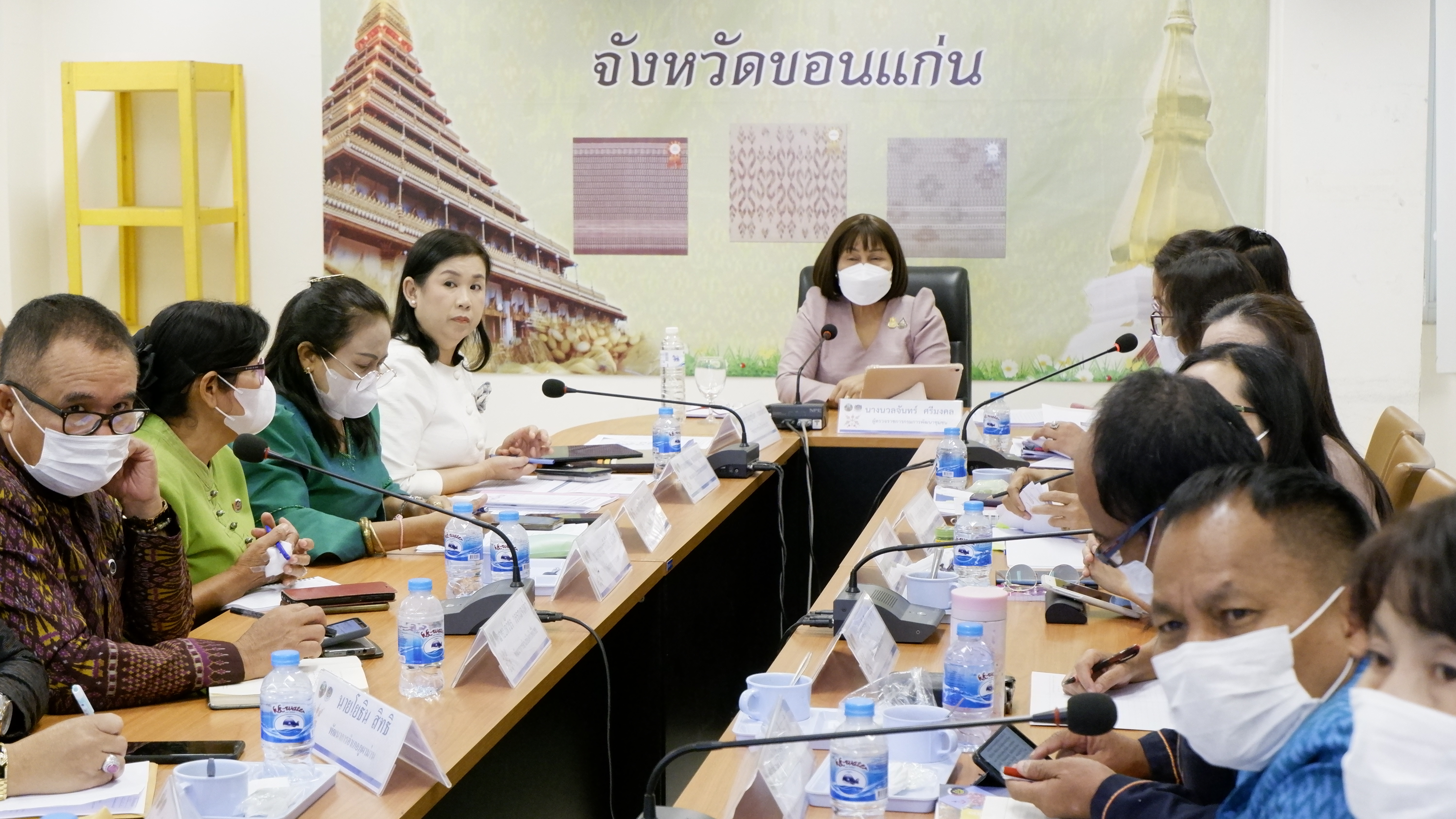 พช.ขอนแก่น : รับการตรวจติดตามผลการปฏิบัติราชการ ตามนโยบายรัฐบาล ภารกิจเร่งด่วน กระทรวงมหาดไทย ภารกิจงานสำคัญกรมการพัฒนาชุมชน ของผู้ตรวจราชการกรมการพัฒนาชุมชน เขตตรวจราชการที่ 12 (นางนวลจันทร์ ศรีมงคล)