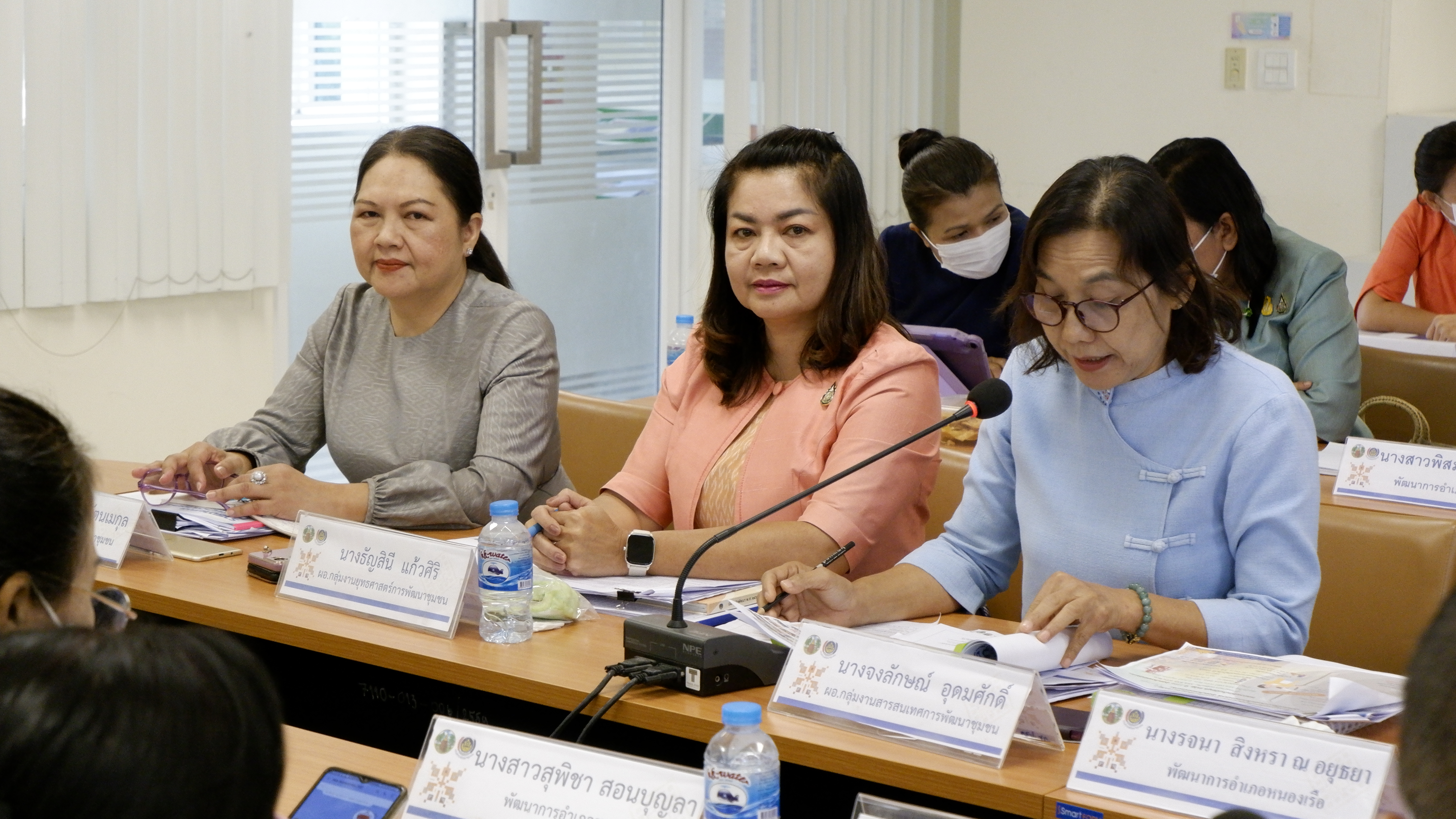 พช.ขอนแก่น : รับการตรวจติดตามผลการปฏิบัติราชการ ตามนโยบายรัฐบาล ภารกิจเร่งด่วน กระทรวงมหาดไทย ภารกิจงานสำคัญกรมการพัฒนาชุมชน ของผู้ตรวจราชการกรมการพัฒนาชุมชน เขตตรวจราชการที่ 12 (นางนวลจันทร์ ศรีมงคล)