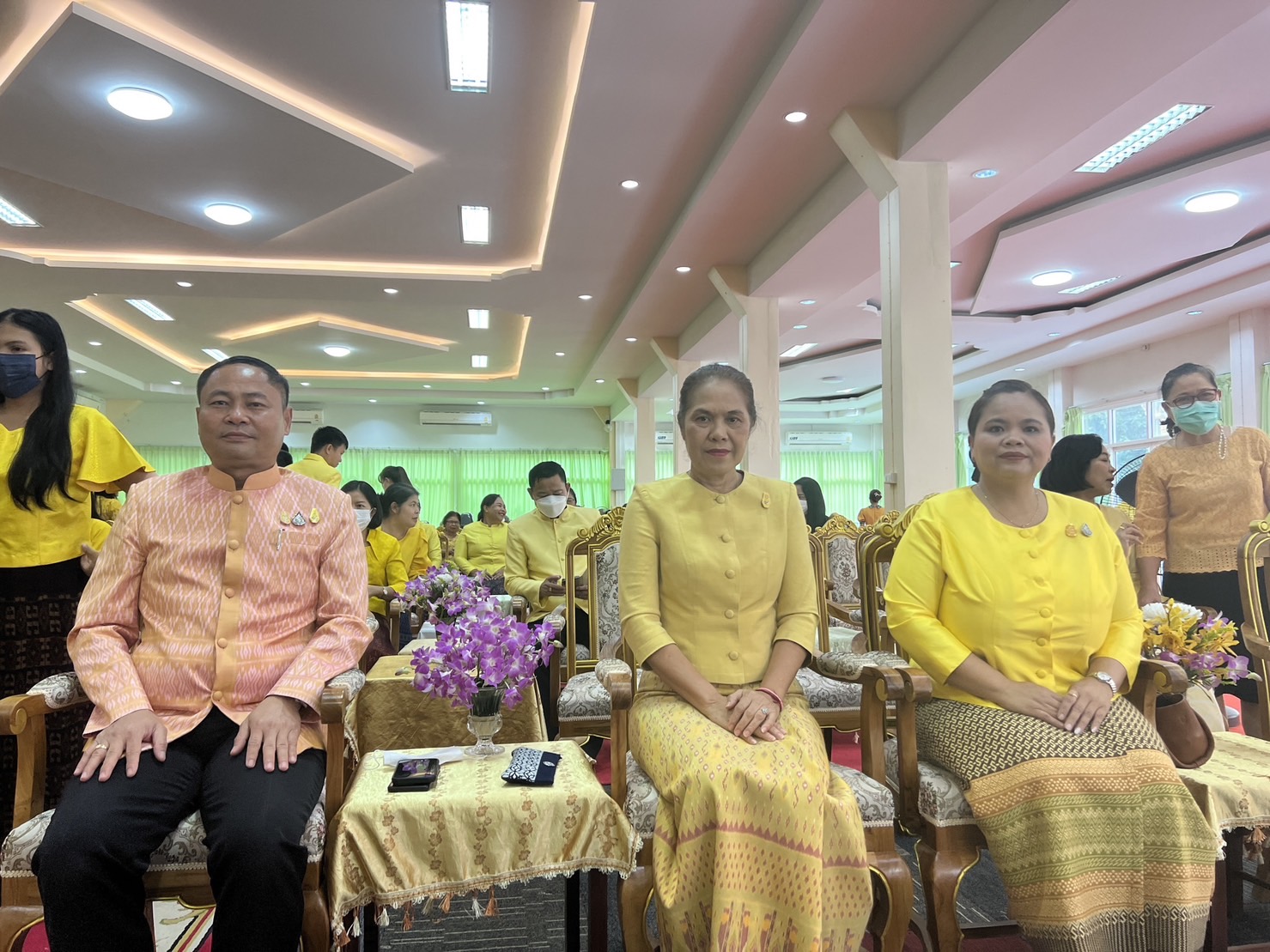 พช.ขอนแก่น : ร่วมพิธีสวดพระพุทธมนต์ถวายเป็นพระราชกุศล เนื่องในโอกาส “วันนวมินทรมหาราช”