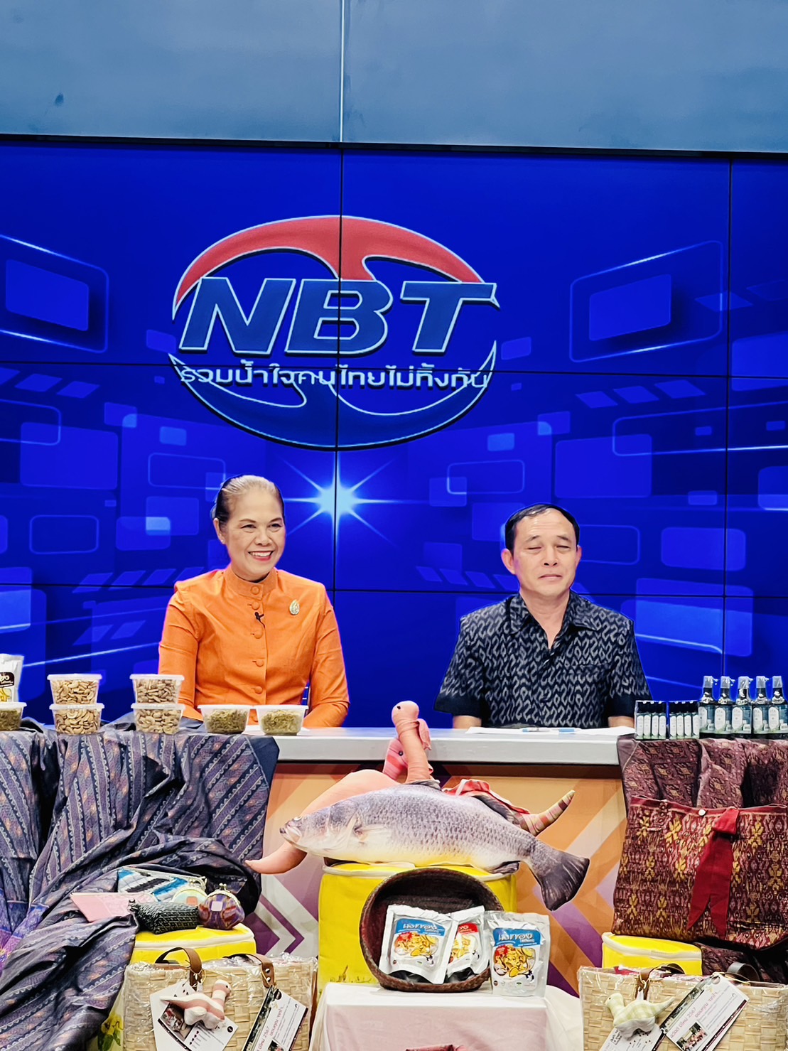 พช.ขอนแก่น : ร่วมบันทึกเทป รายการ “ทีวีอีสานรวมใจ คนไทยไม่ทิ้งกัน” ประจำวันพุธที่ 18 ตุลาคม 2566 ณ สถานีวิทยุโทรทัศน์แห่งประเทศไทย ขอนแก่น (NBT11 ทีวีอีสาน)