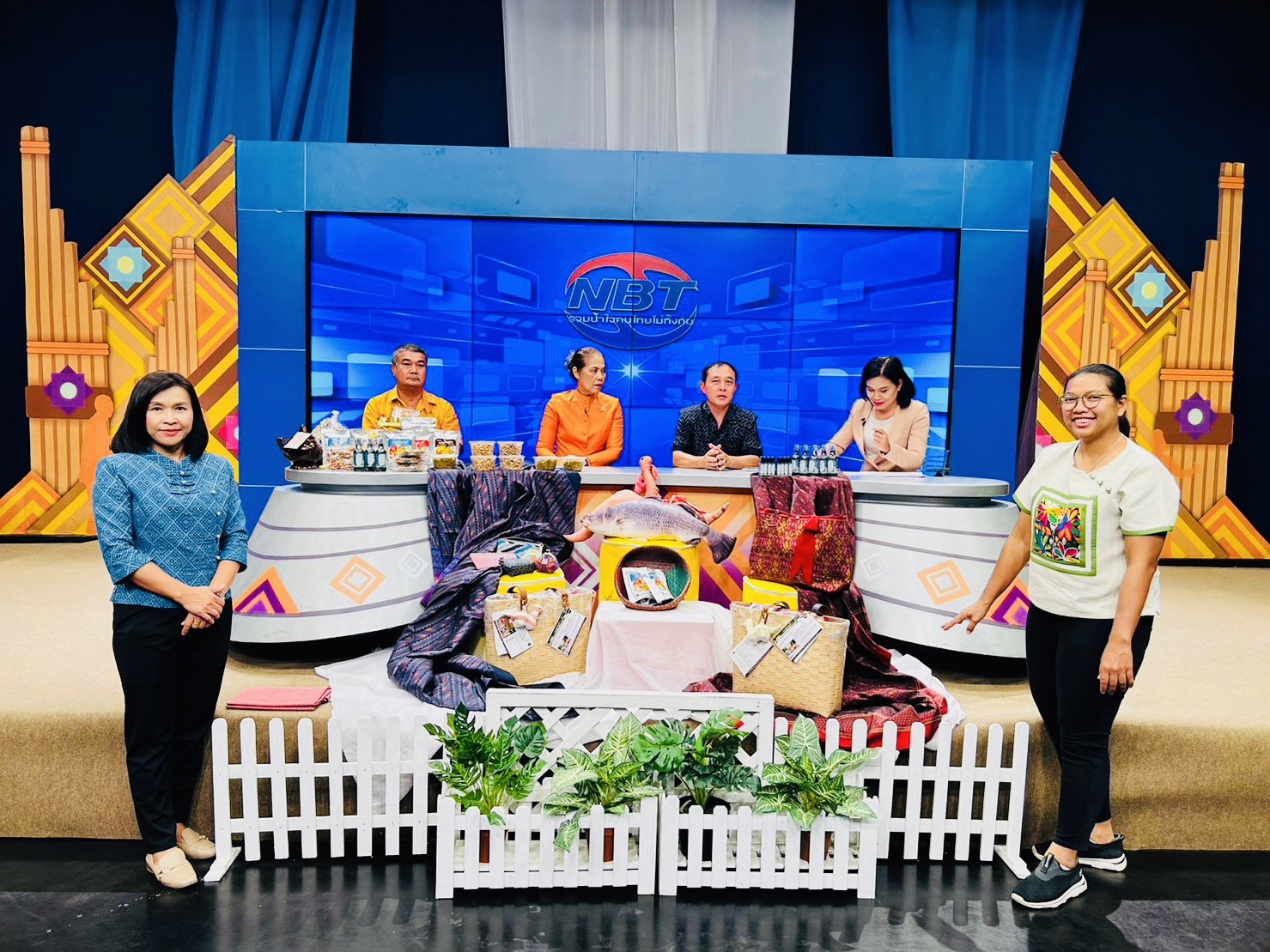 พช.ขอนแก่น : ร่วมบันทึกเทป รายการ “ทีวีอีสานรวมใจ คนไทยไม่ทิ้งกัน” ประจำวันพุธที่ 18 ตุลาคม 2566 ณ สถานีวิทยุโทรทัศน์แห่งประเทศไทย ขอนแก่น (NBT11 ทีวีอีสาน)