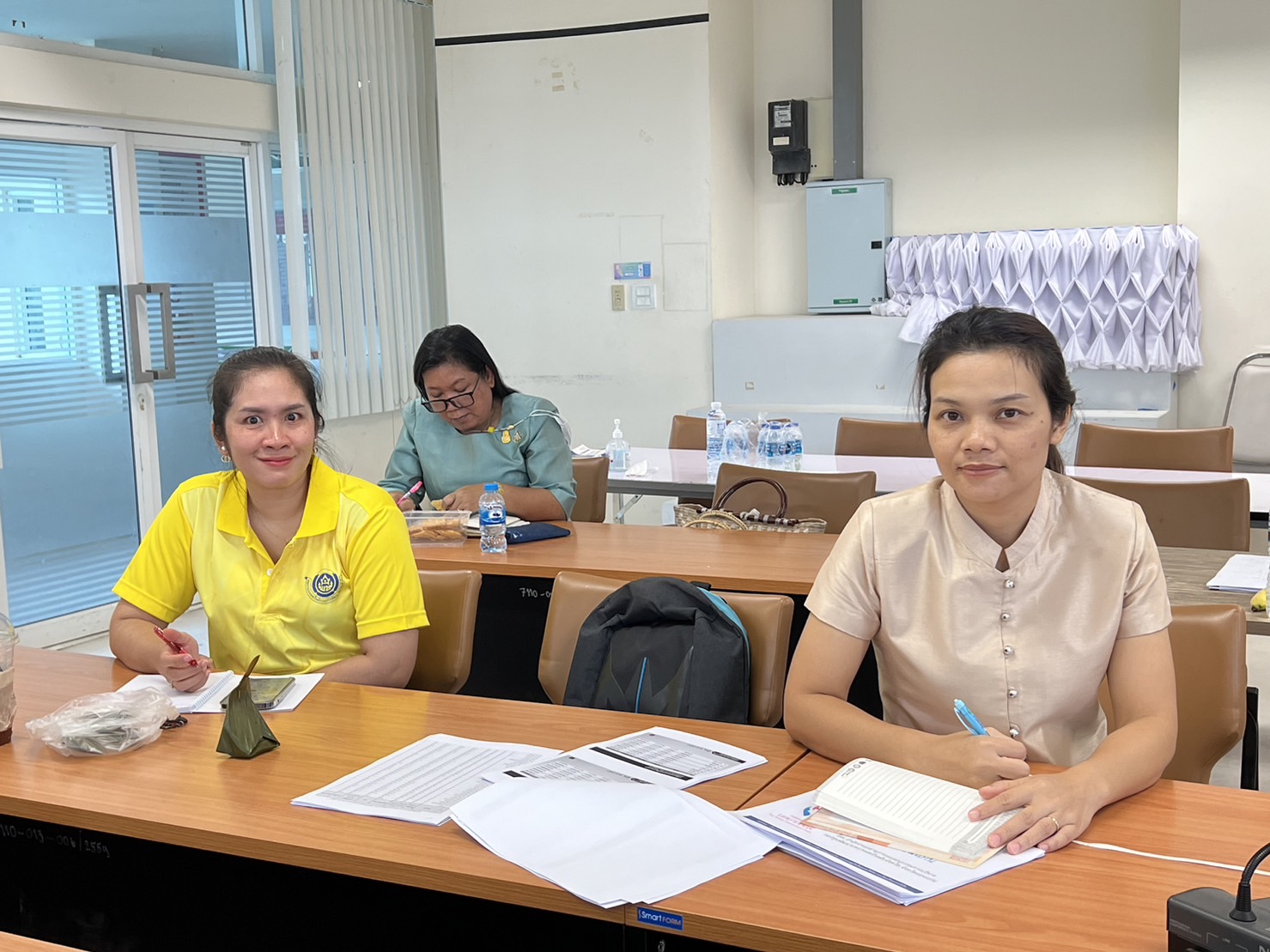 พช.ขอนแก่น : ร่วมประชุมชี้แจงแนวทางการดำเนินงานกองทุนพัฒนาบทบาทสตรี ปีงบประมาณ 2567 ครั้งที่ 9/2566