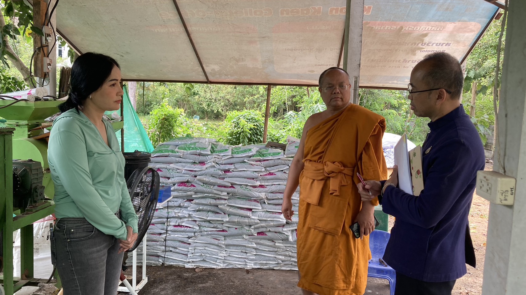 พช.ขอนแก่น ร่วมลงพื้นที่สำรวจแปลงโคก หนอง นา พุทธอารยเกษตร มจร.ขอนแก่น