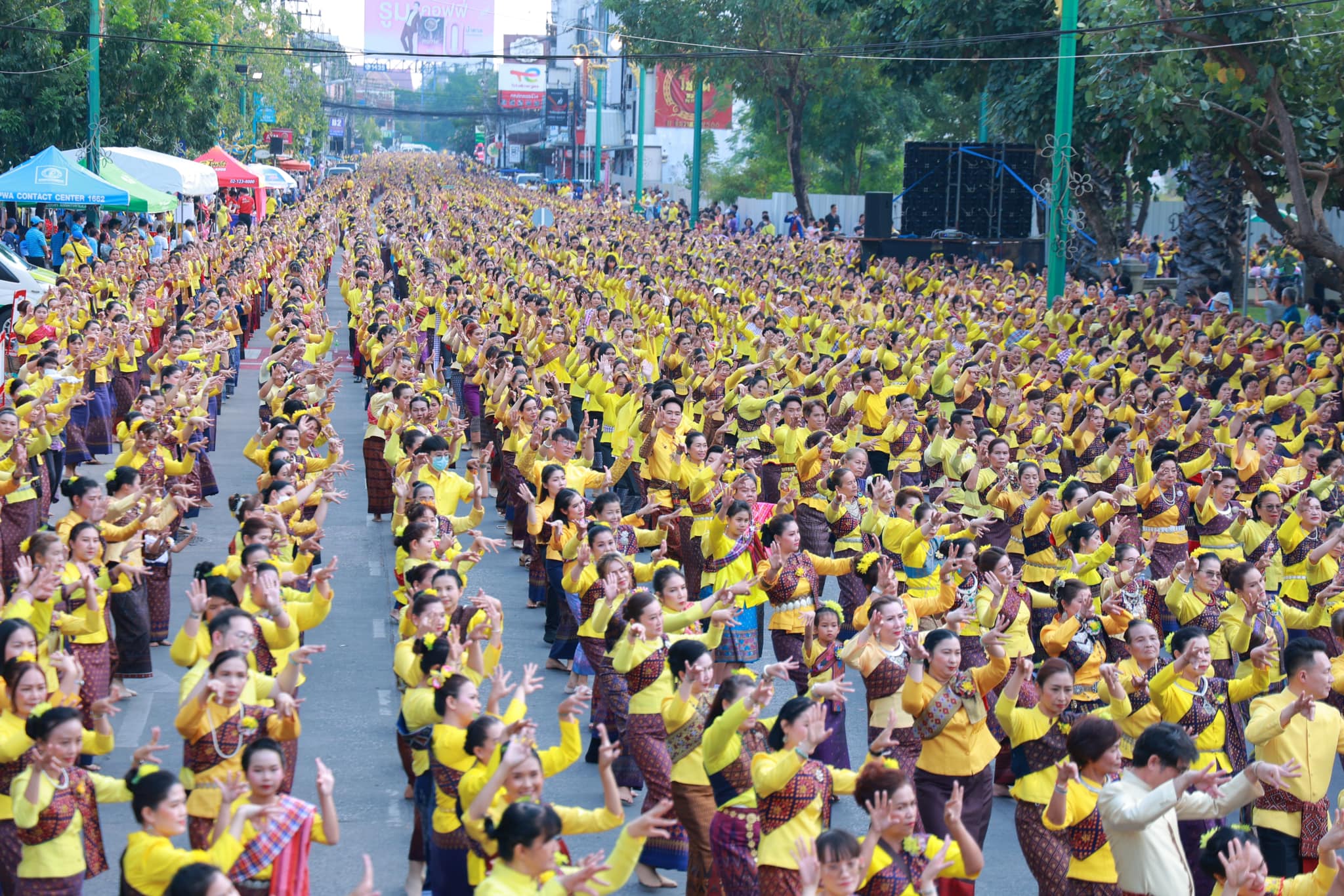 พช.ขอนแก่น : ร่วมพิธีรำบวงสรวง 10 สิ่งศักดิ์สิทธิ์คู่เมืองขอนแก่น
