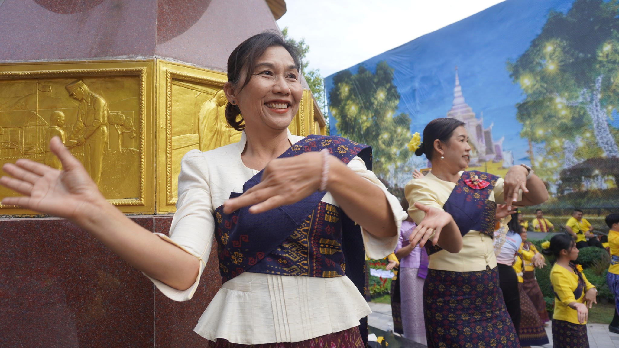 พช.ขอนแก่น : ร่วมพิธีรำบวงสรวง 10 สิ่งศักดิ์สิทธิ์คู่เมืองขอนแก่น