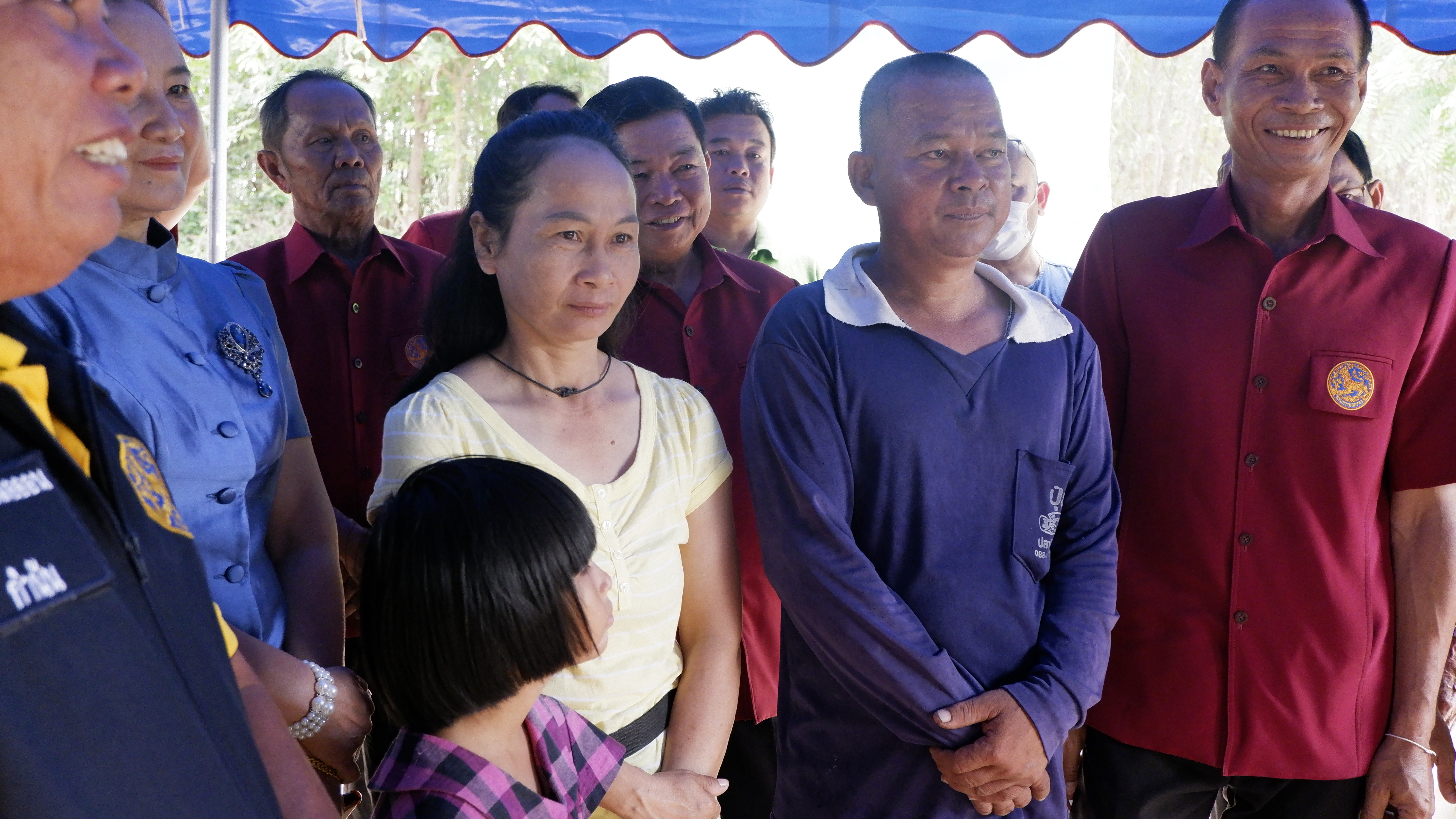 รองผู้ว่าฯ ขอนแก่น นำทีมลงพื้นที่ขับเคลื่อนนโยบายการดำเนินงานขจัดความยากจนฯ เน้นย้ำการนำหลักปรัชญาของเศรษฐกิจพอเพียง มาเป็นแนวทางในการดำเนินชีวิต