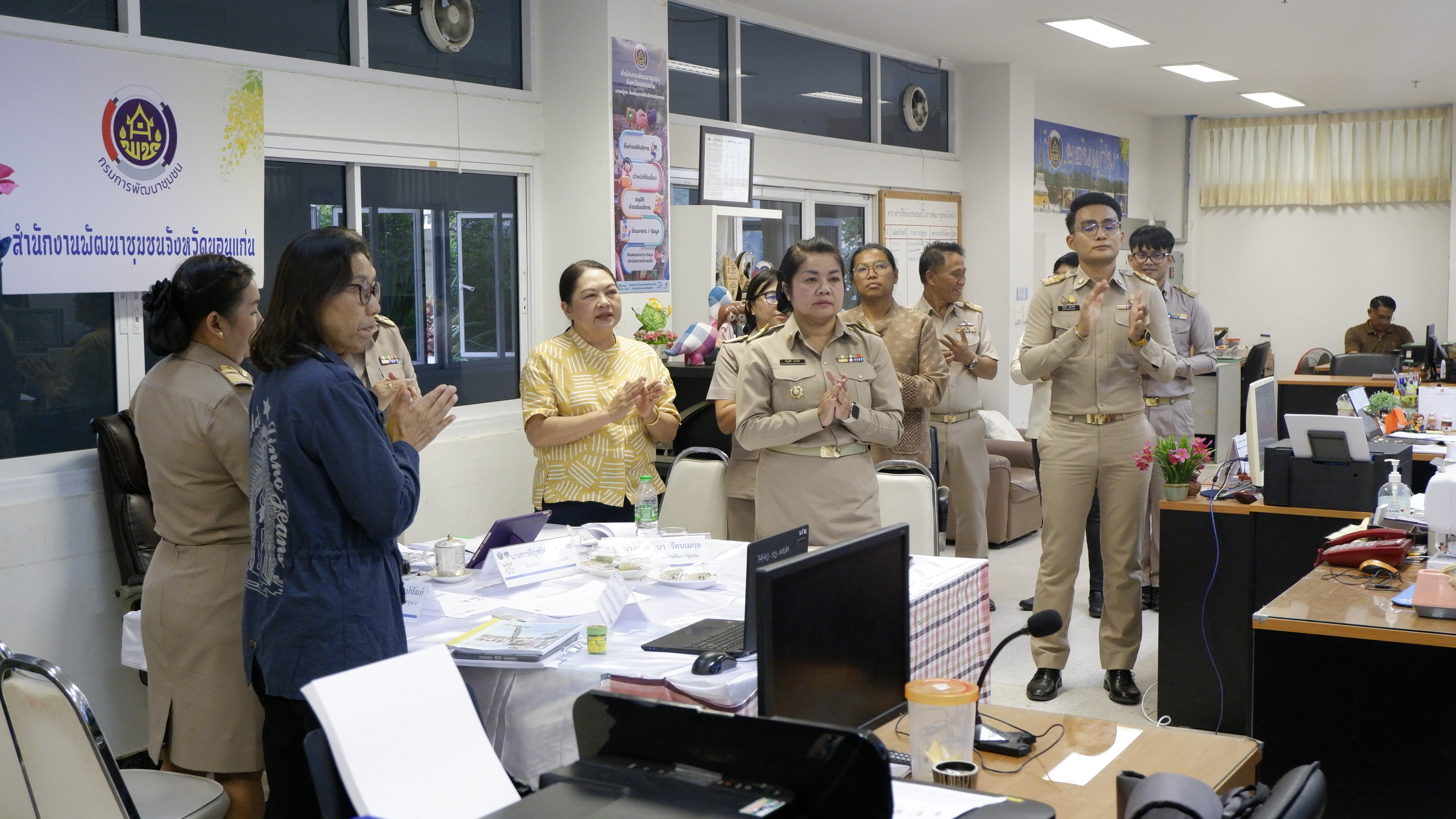 พช.ขอนแก่น : ร่วมประชุมกรมการพัฒนาชุมชน ครั้งที่ 11/2566 ผ่านระบบวีดีทัศน์ทางไกล (Video Conference)
