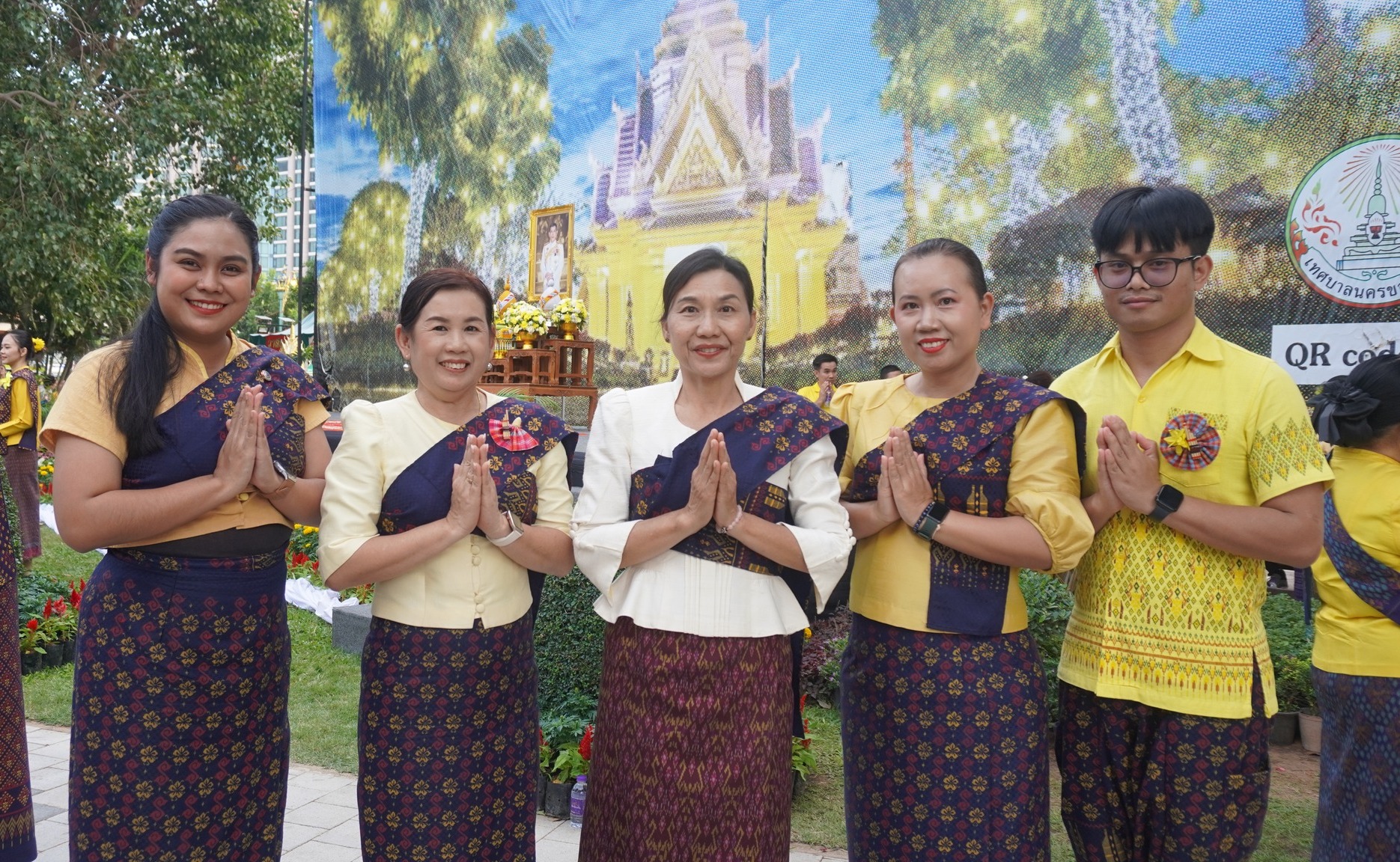 พช.ขอนแก่น : ร่วมพิธีรำบวงสรวง 10 สิ่งศักดิ์สิทธิ์คู่เมืองขอนแก่น