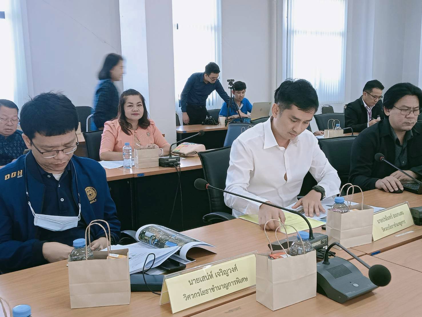 พช.ขอนแก่น : ร่วมประชุมหารือแนวคิดในการกำหนดรูปแบบการแก้ไขปัญหาจราจร แยกโนนตุ่น
