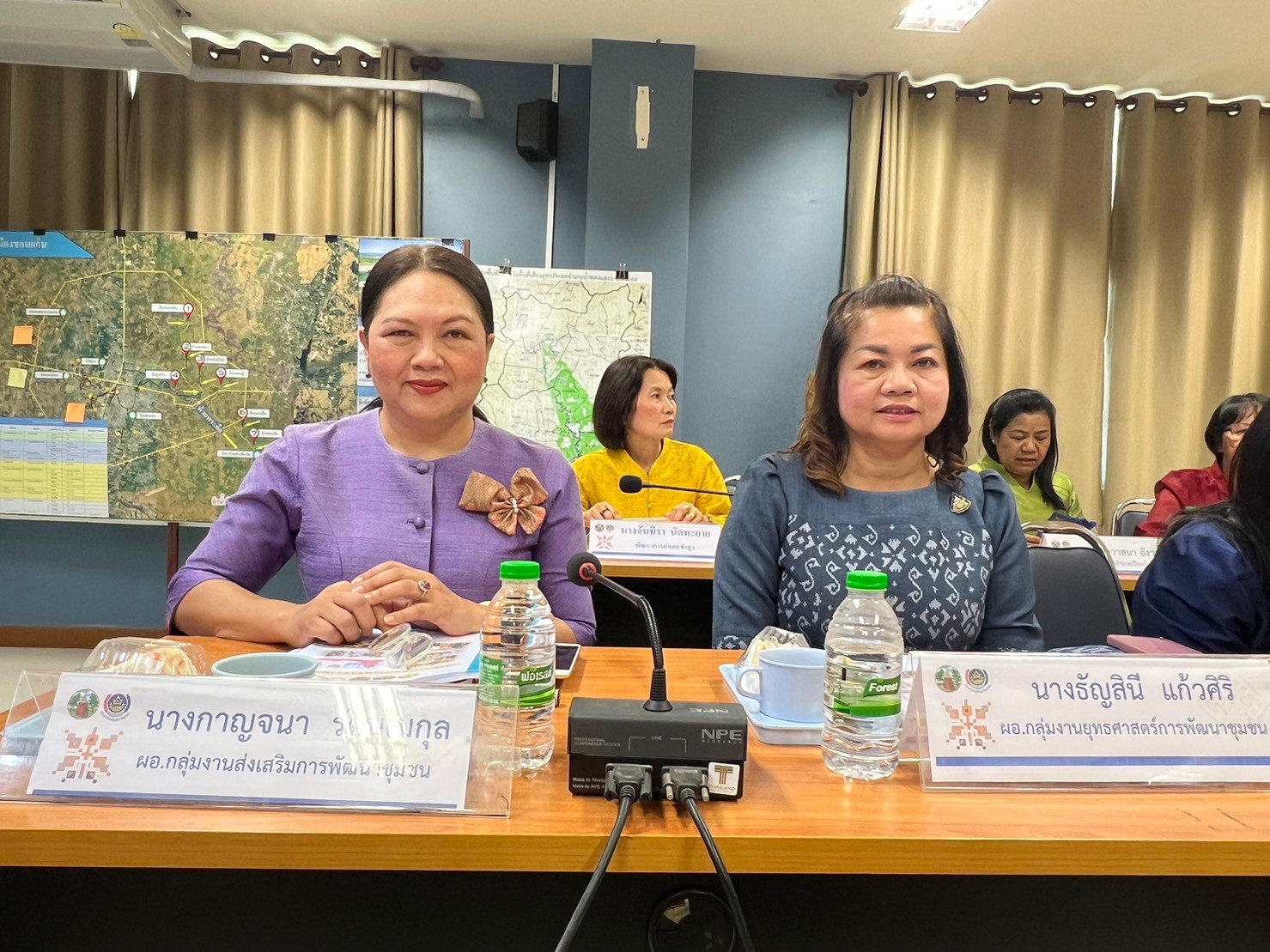 พช.ขอนแก่น : รับการตรวจติดตามผลการปฏิบัติราชการ ประจำเดือน พฤศจิกายน ตามนโยบายรัฐบาล ภารกิจเร่งด่วน กระทรวงมหาดไทย ภารกิจงานสำคัญกรมการพัฒนาชุมชน ของผู้ตรวจราชการกรมการพัฒนาชุมชน เขตตรวจราชการที่ 12 (นางนวลจันทร์ ศรีมงคล)
