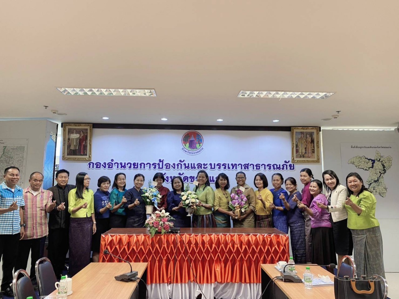 พช.ขอนแก่น : รับการตรวจติดตามผลการปฏิบัติราชการ ประจำเดือน พฤศจิกายน ตามนโยบายรัฐบาล ภารกิจเร่งด่วน กระทรวงมหาดไทย ภารกิจงานสำคัญกรมการพัฒนาชุมชน ของผู้ตรวจราชการกรมการพัฒนาชุมชน เขตตรวจราชการที่ 12 (นางนวลจันทร์ ศรีมงคล)