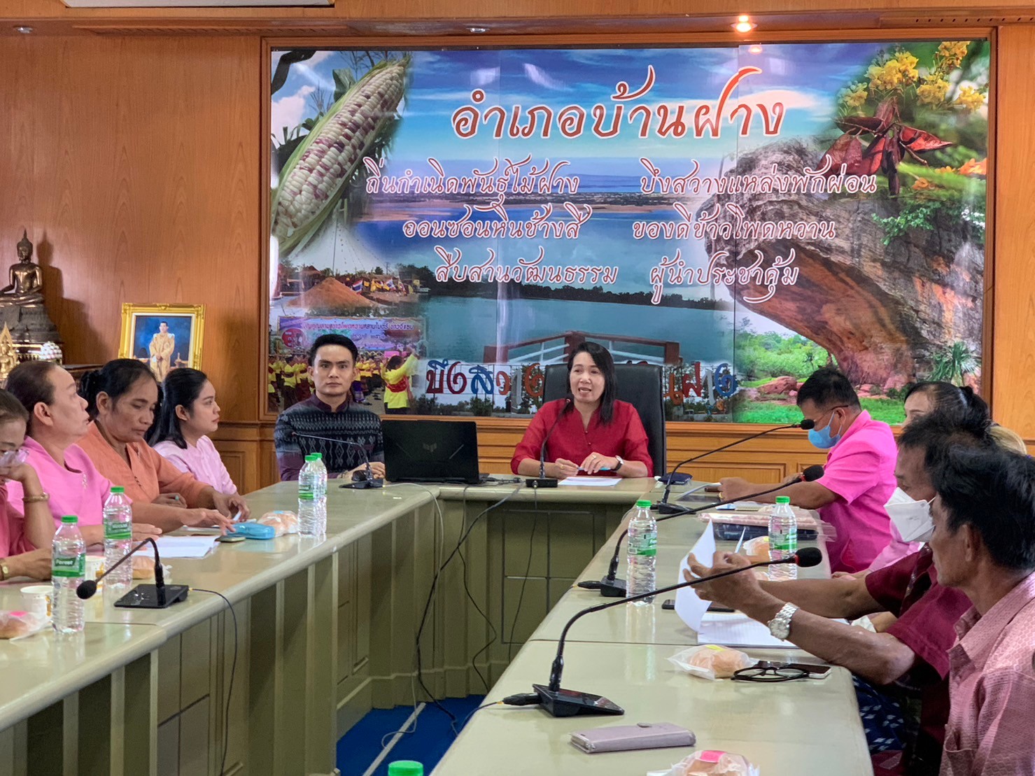 พช.ขอนแก่น : ร่วมเป็นวิทยากรบรรยาย โครงการขยายผลเครือข่ายนักขับเคลื่อนยุทธศาสตร์นำการเปลี่ยนแปลงสู่นักสื่อสารสังคม อำเภอบ้านฝาง
